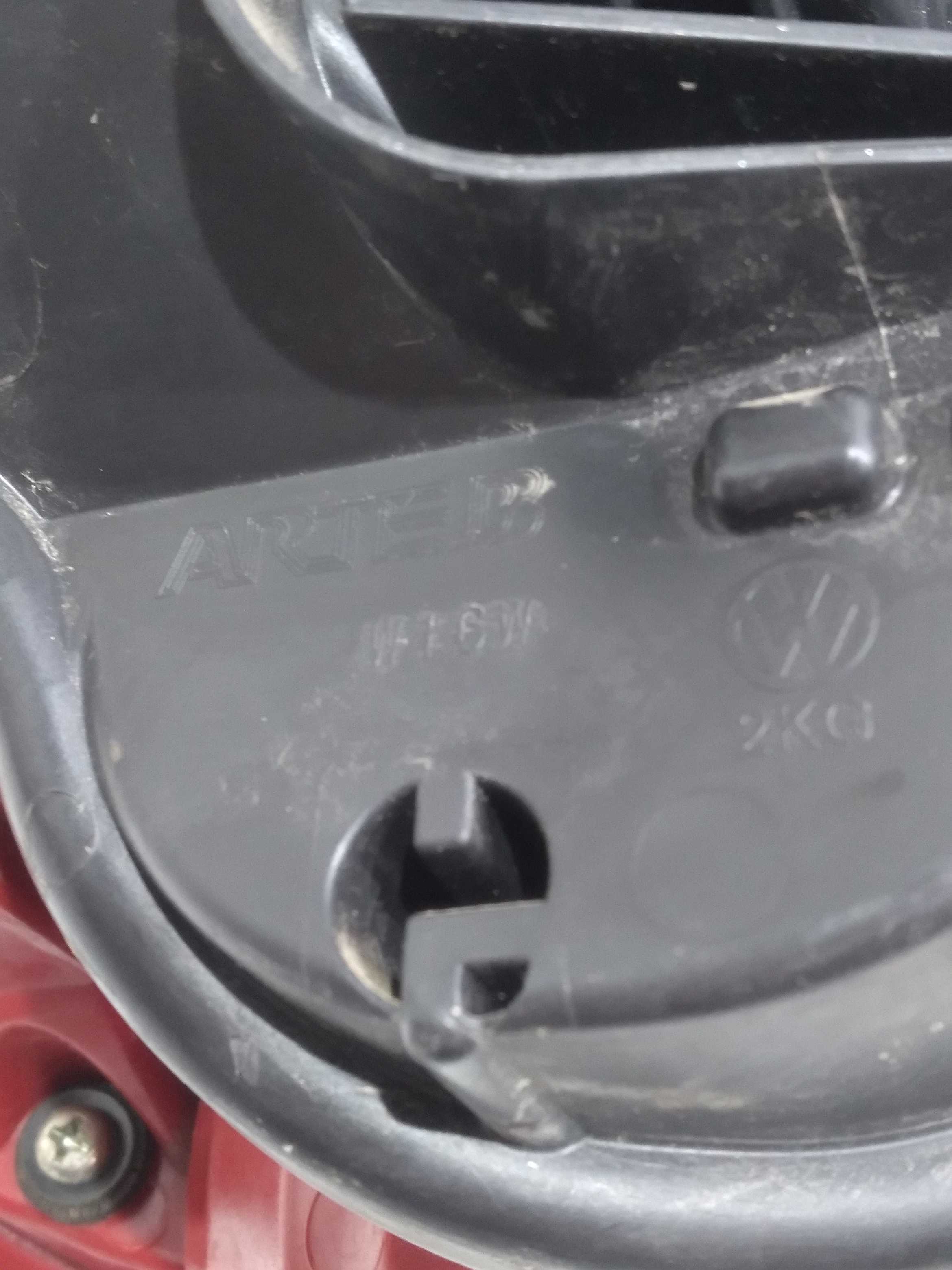 Lanterna Fume Traseira Direita Vw Fox 2012 6