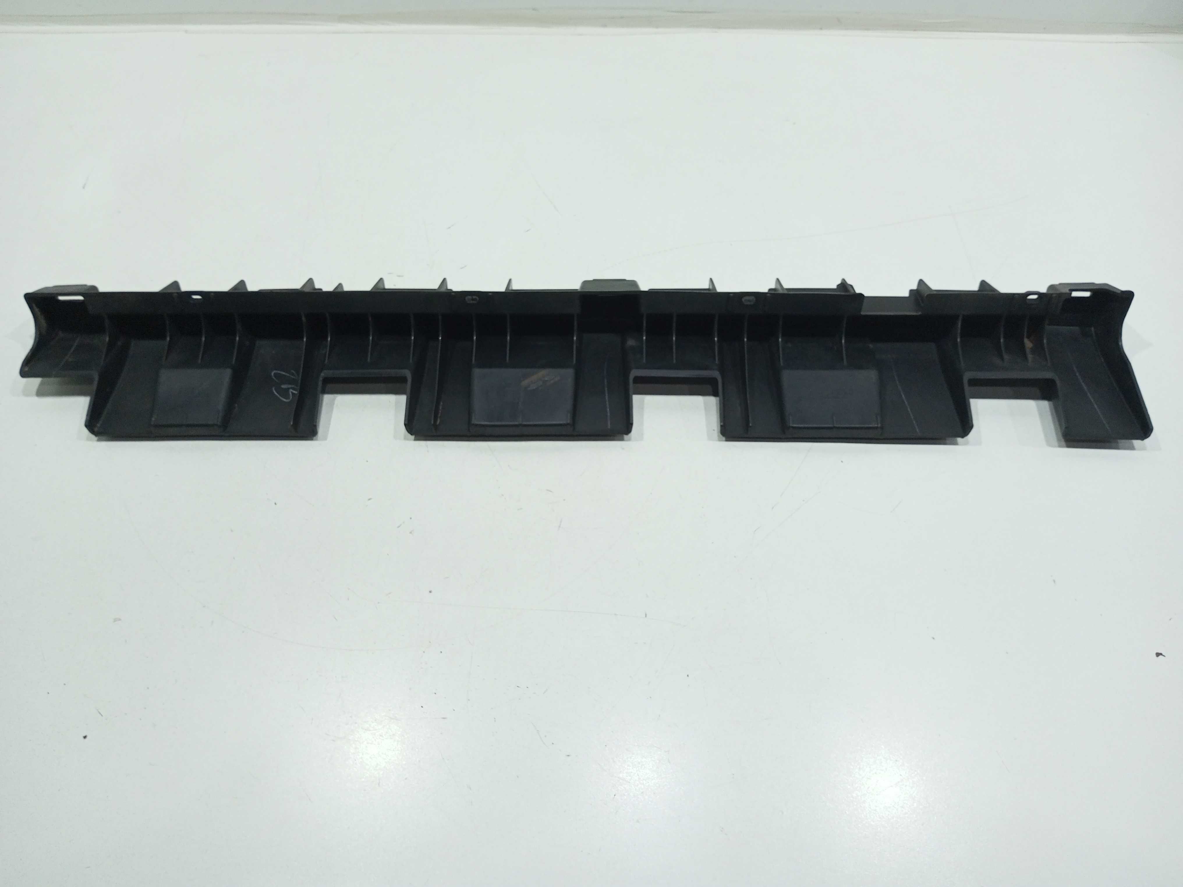 Suporte Do Spoiler Lado Direito Renault Duster 1.6 2014 2