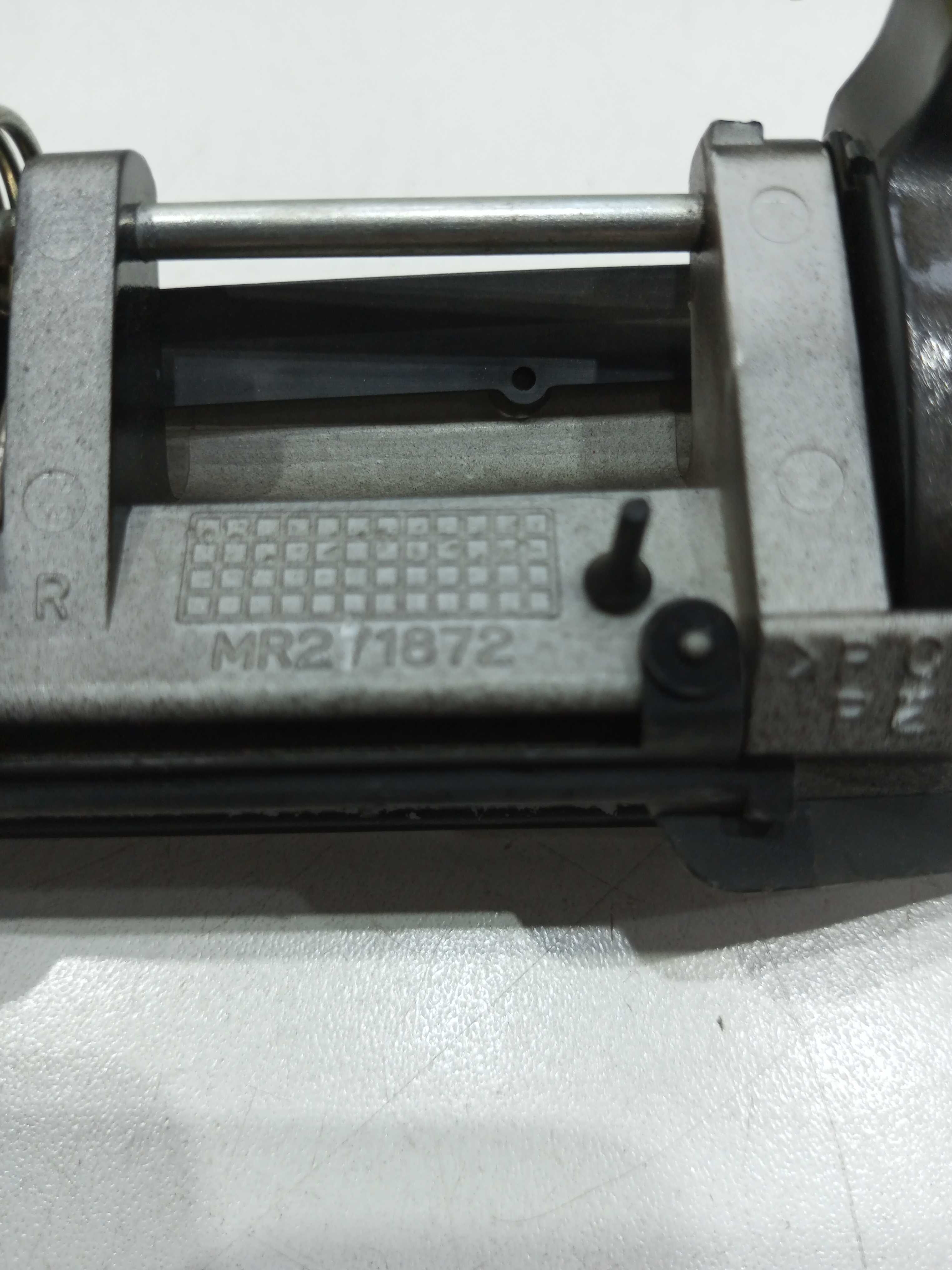 Maçaneta Externa Porta Traseira Direita Pajero Tr4 2007 4