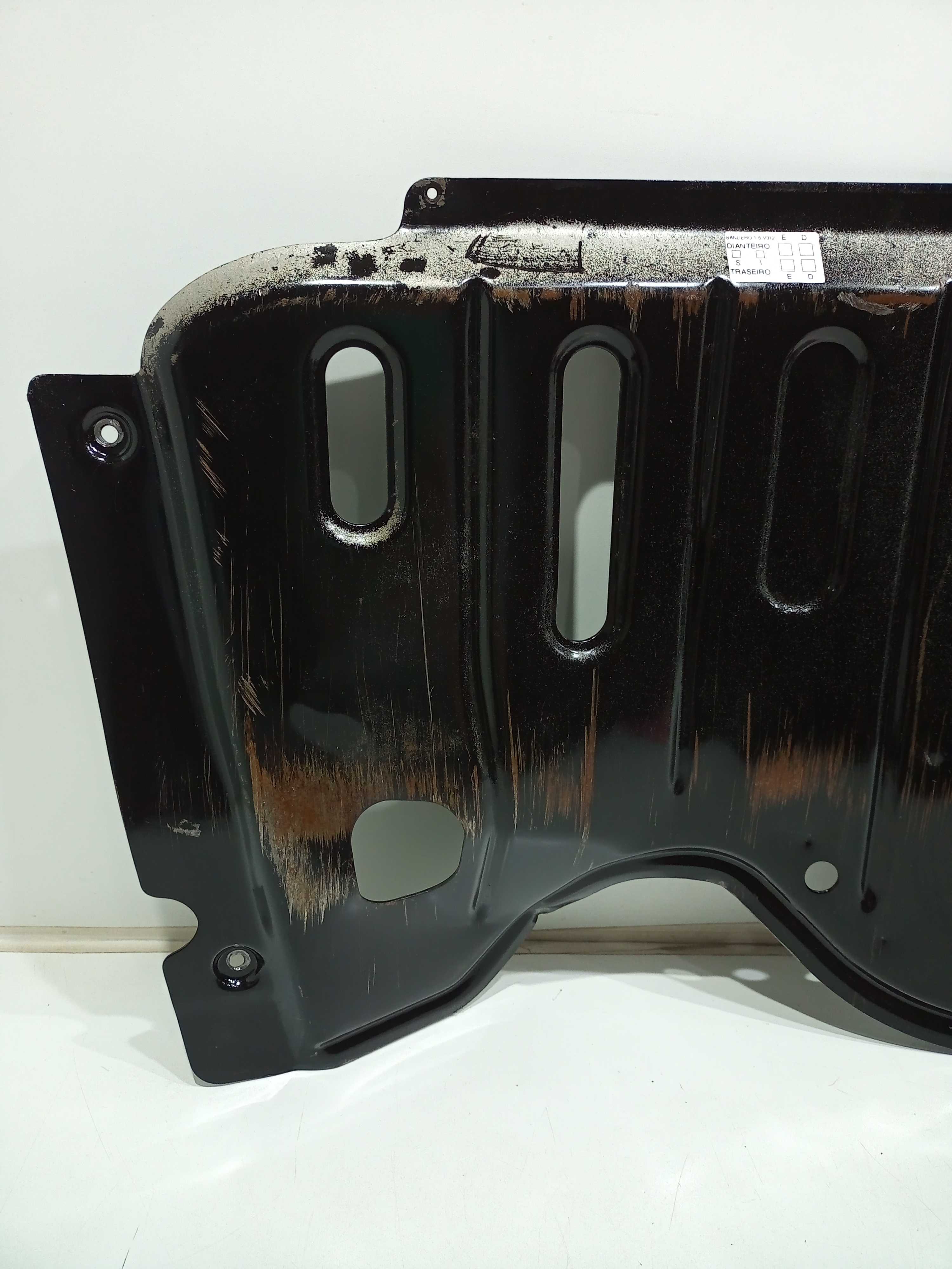 Protetor Carter Renault Sandero 1.6 2013 Detalhe 3