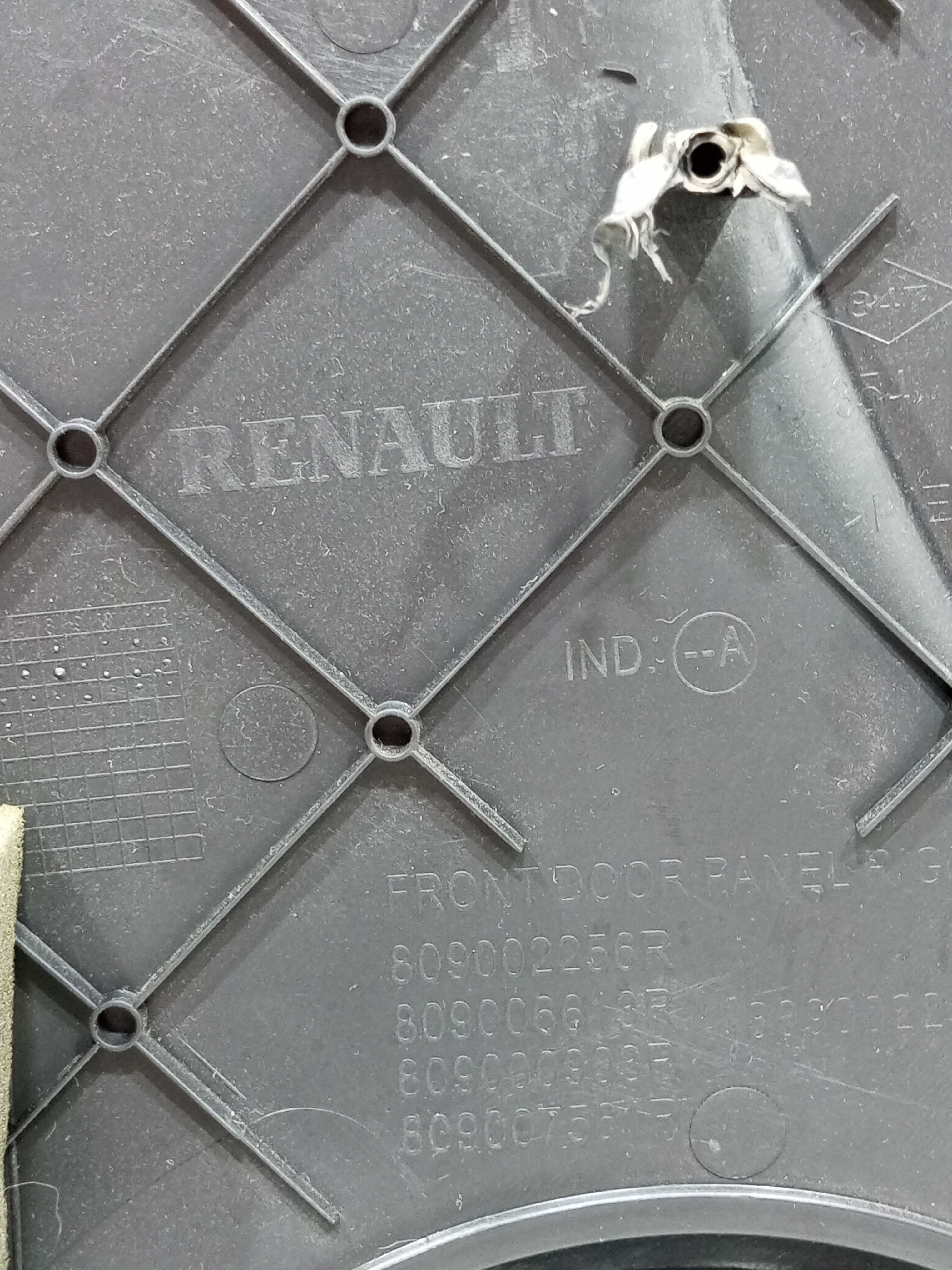 Forro De Porta Dianteira Direita Renault Sandero 1.0 2016 6