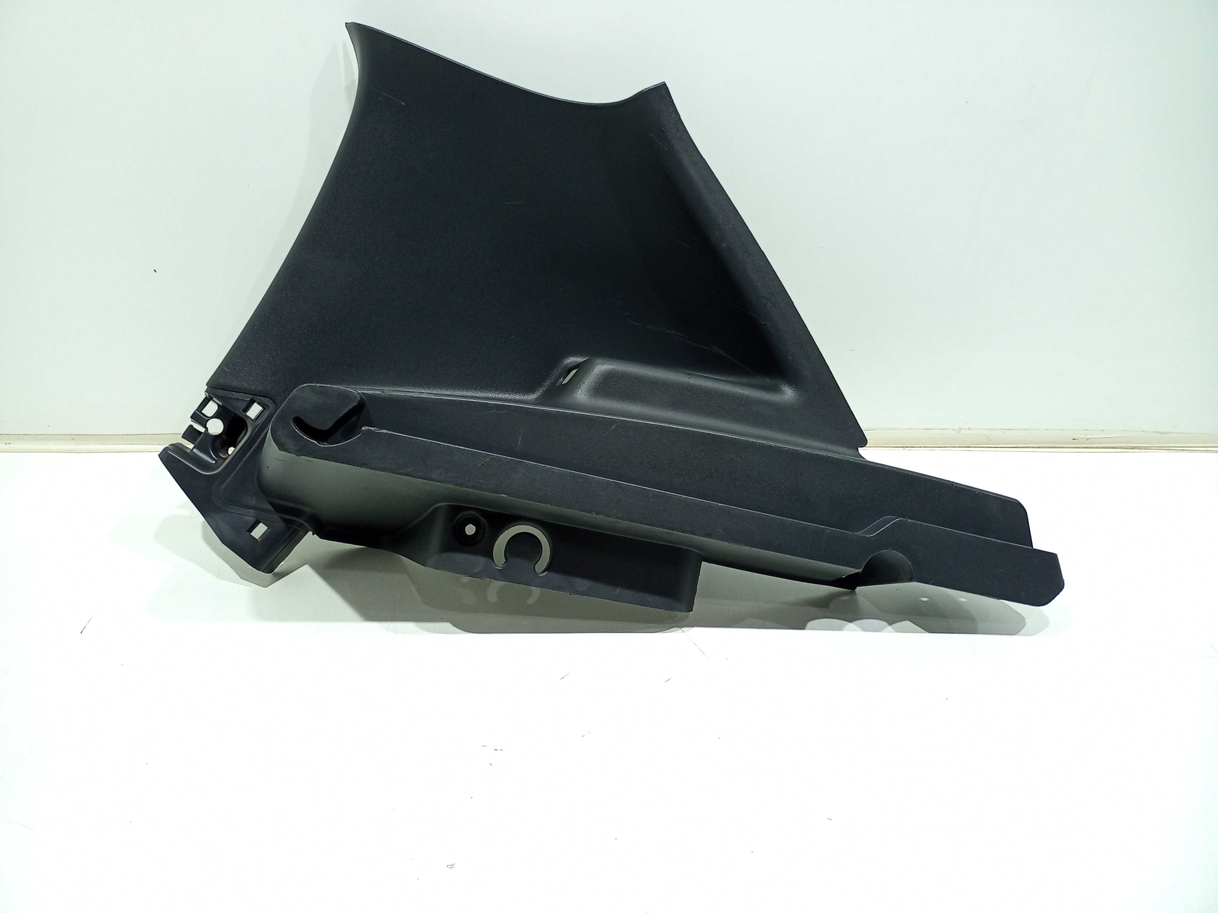 Suporte Do Bagagito Lado Direito Renault Sandero 2013 1