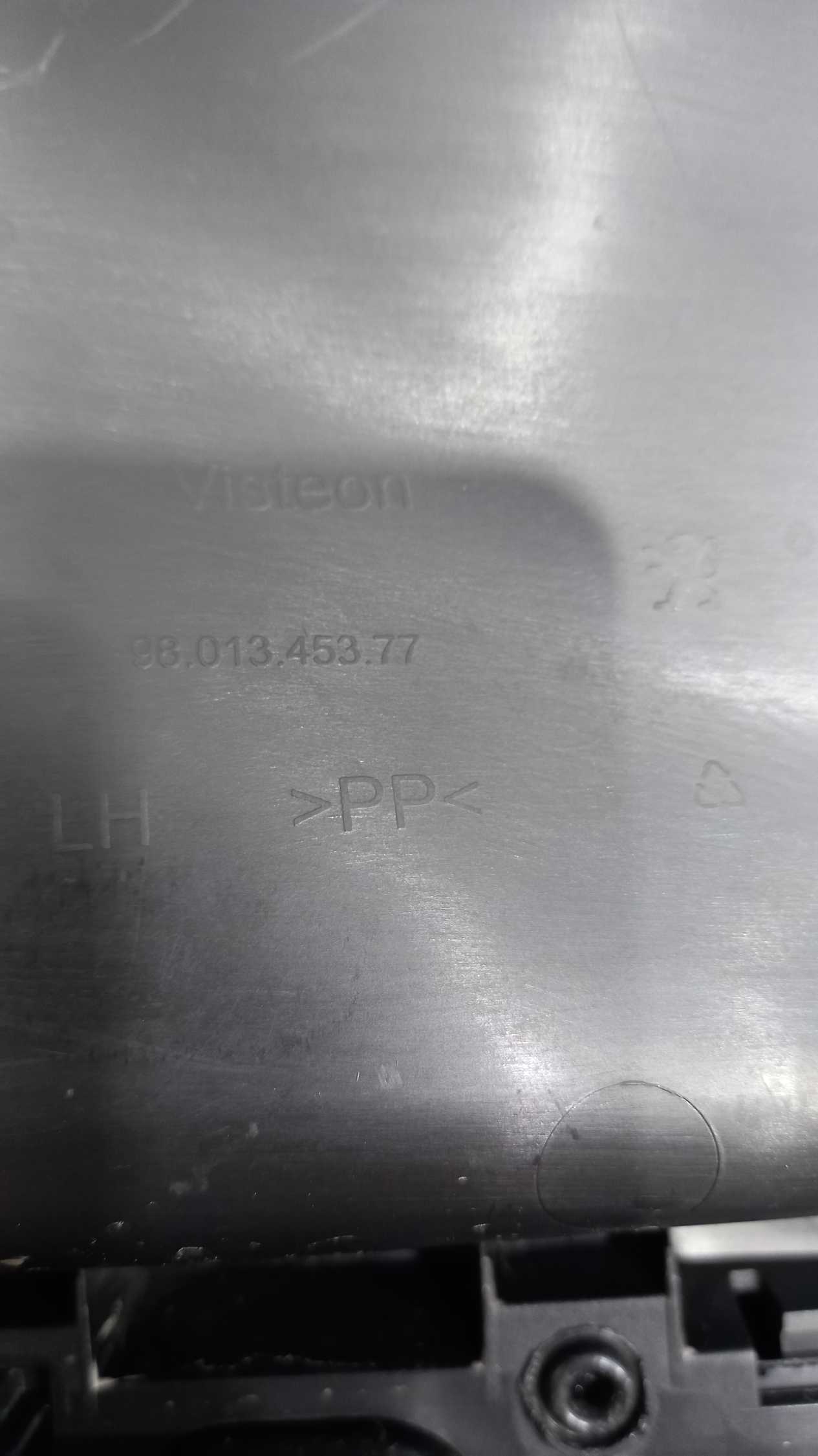 Forro De Porta Dianteira Esquerda Peugeot 2008 2018 6