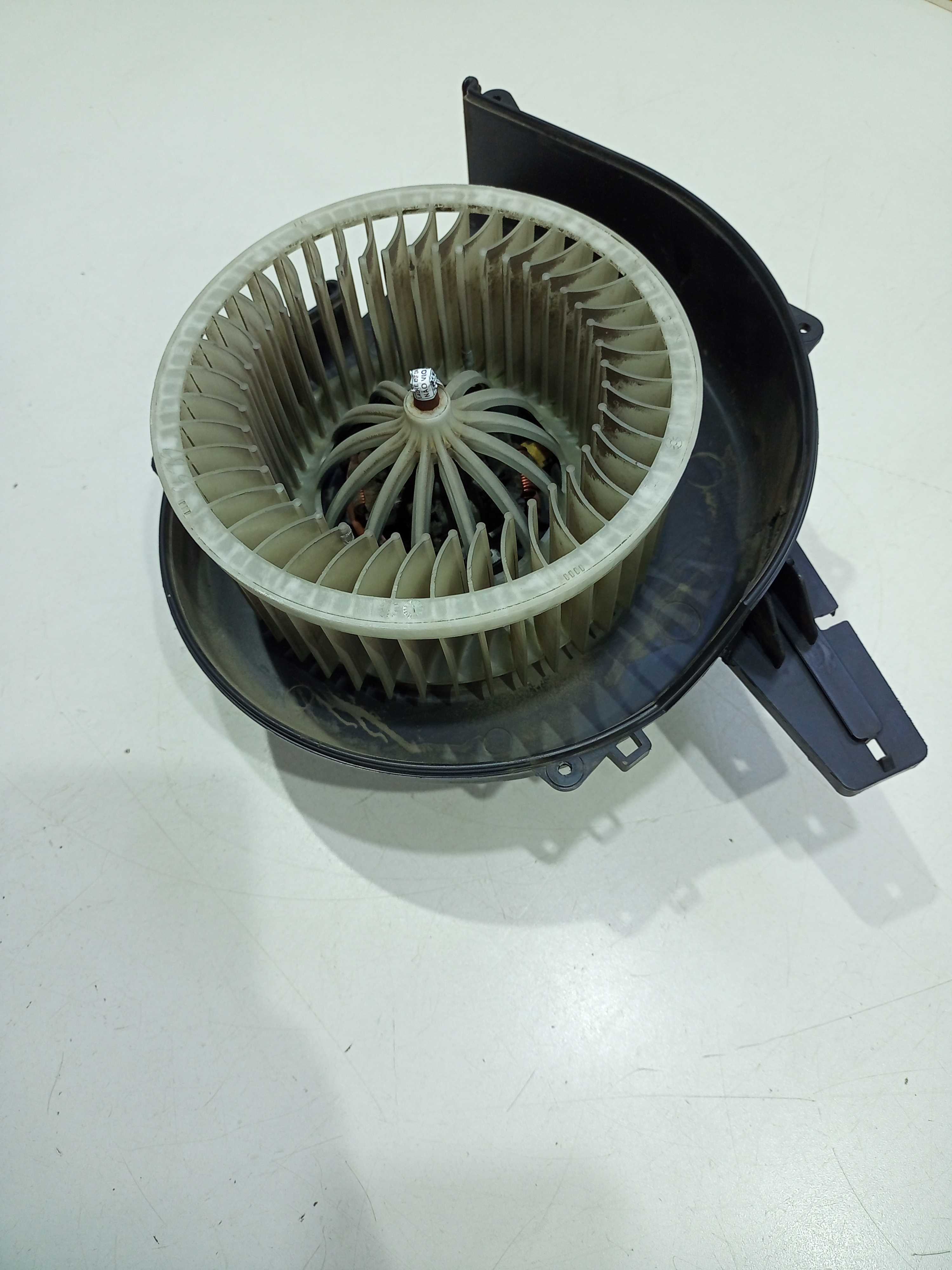 Motor De Ar Forçado Volkswagen Voyage 1.6 8v 2012 C Ar 2