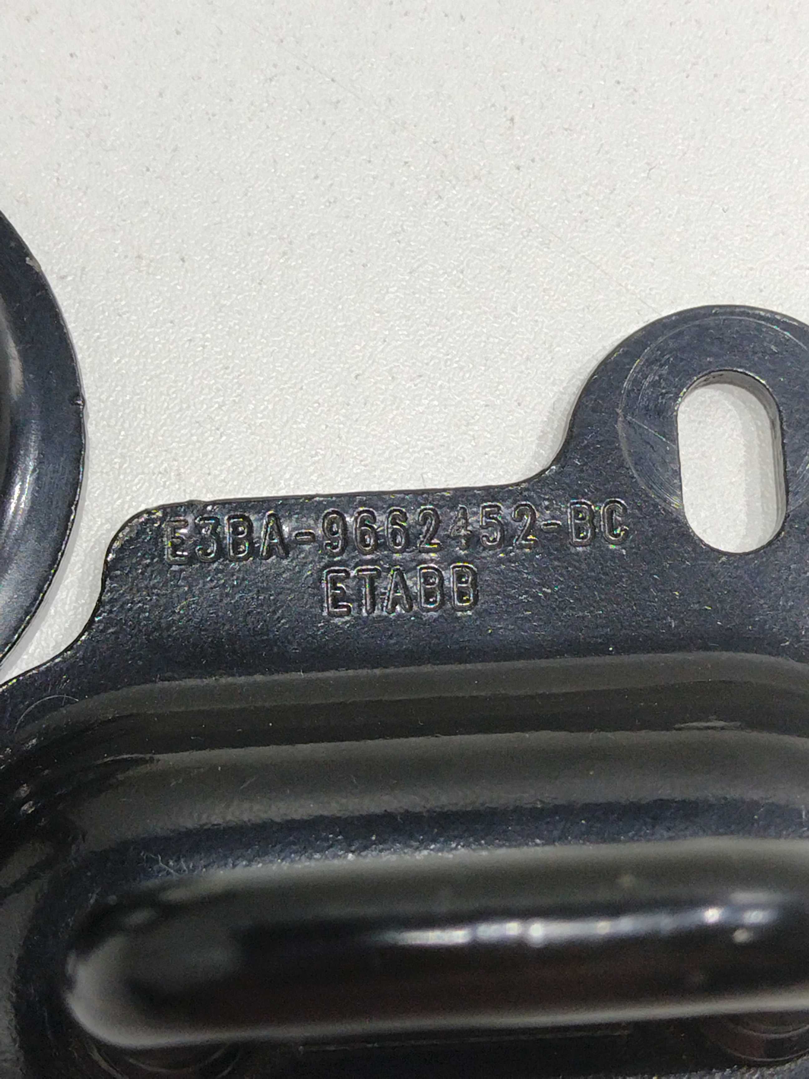 Par Trava Batente Banco Traseiro Ford Ka 2018/19 4