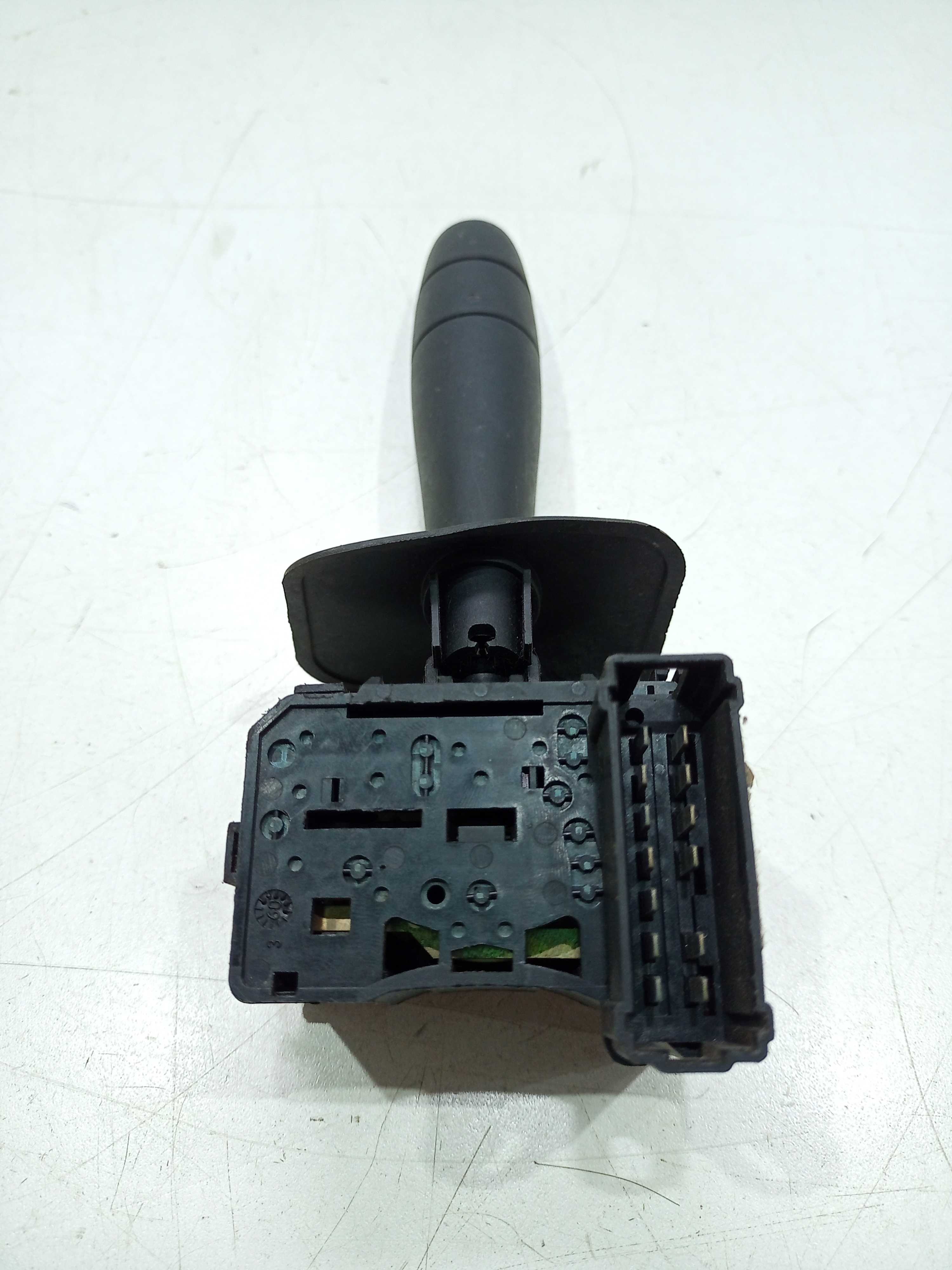 Comando Limpador Renault Kangoo 2001 3