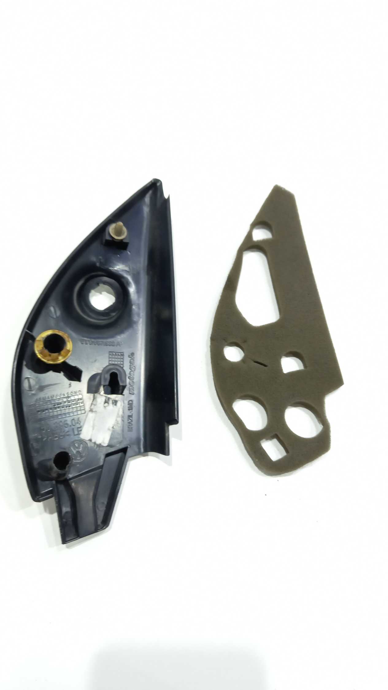 Moldura Interna Do Retrovisor Lado Esquerdo Vw Voyage 2019 3