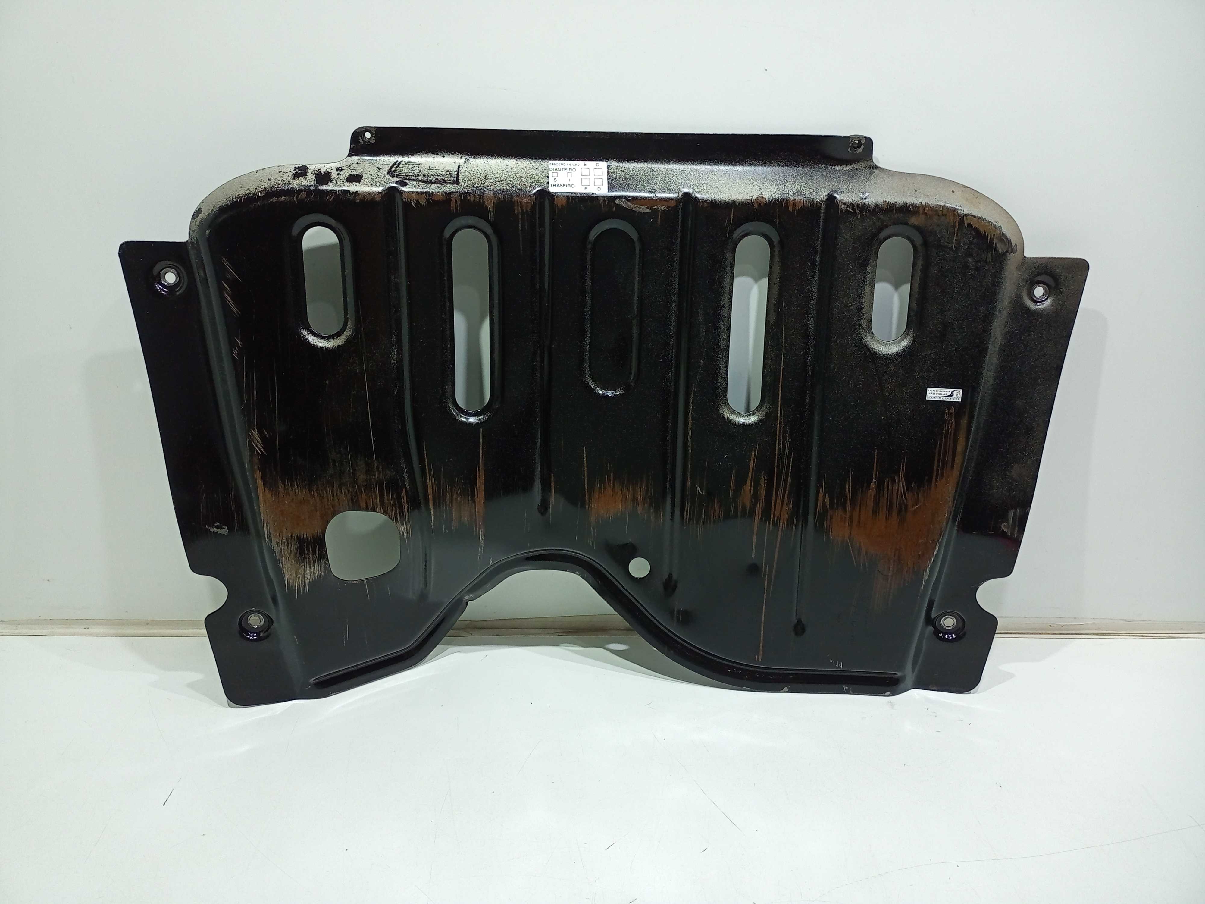 Protetor Carter Renault Sandero 1.6 2013 Detalhe 1