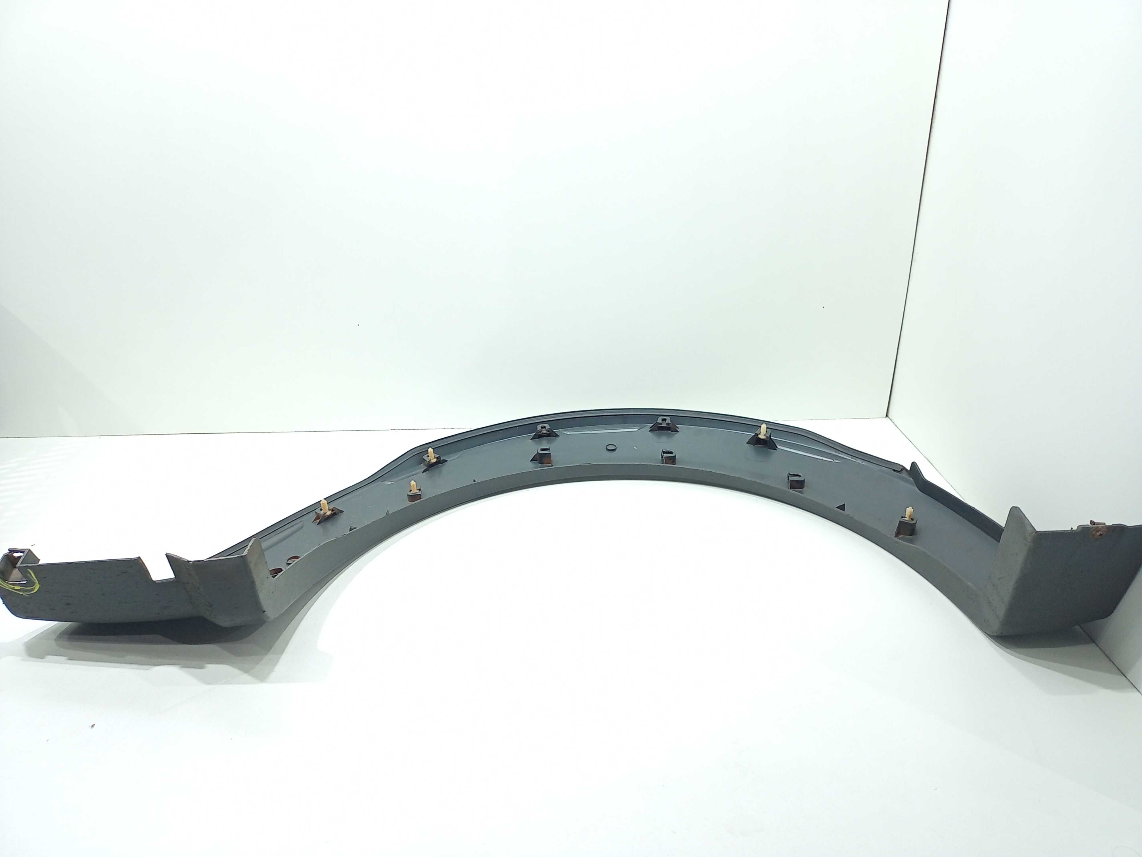 Moldura Paralama Direito Fiat Strada 2018 3