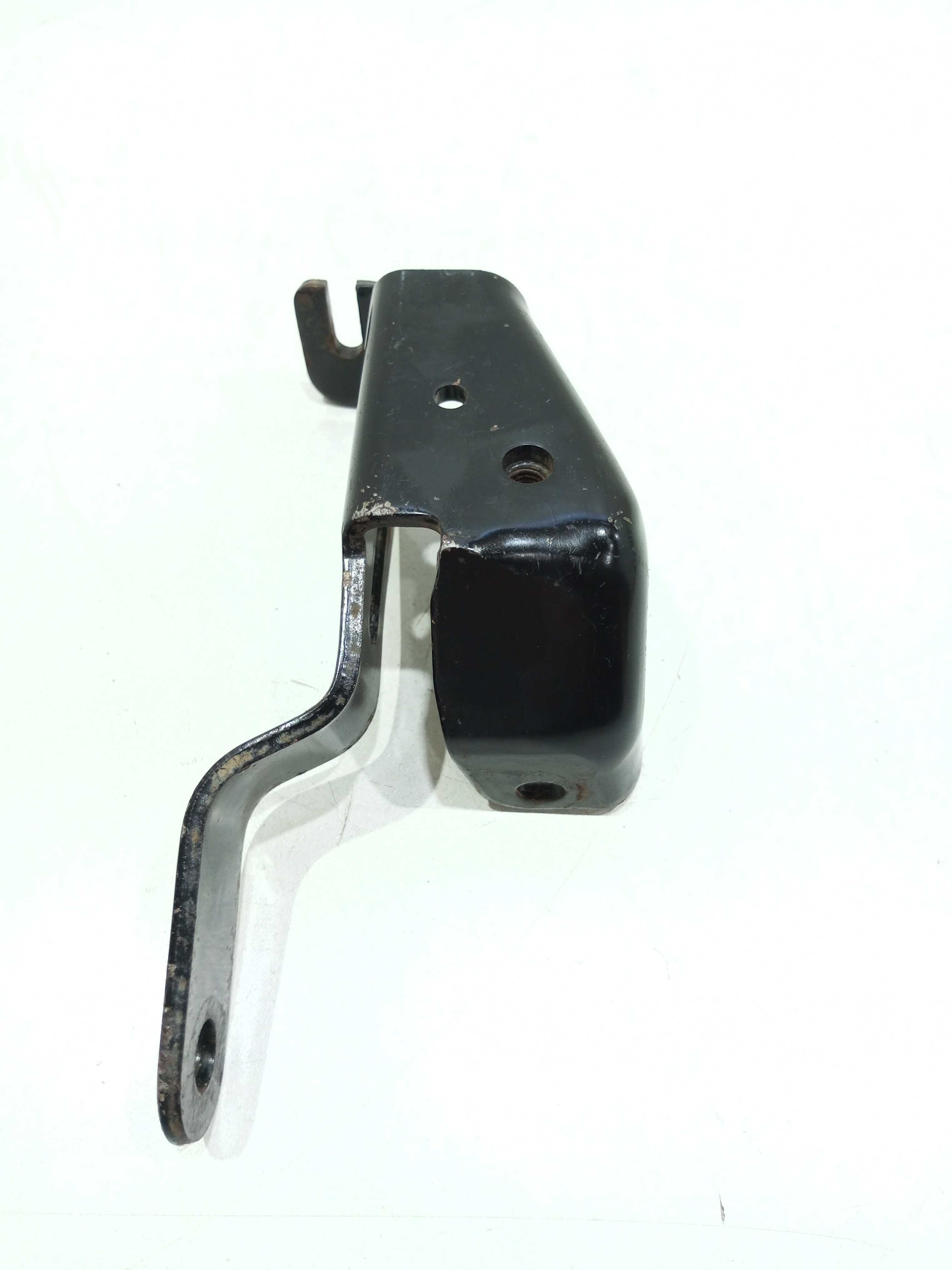 Suporte Alternador Mitsubishi Pajero Tr4 2007 4