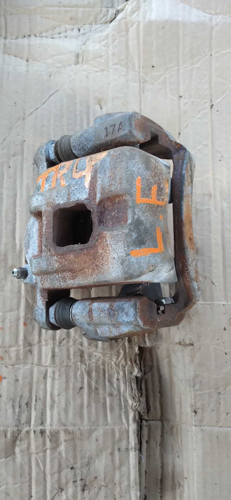 Pinca diant esquerda mitsubishi tr4 2007 automático 1