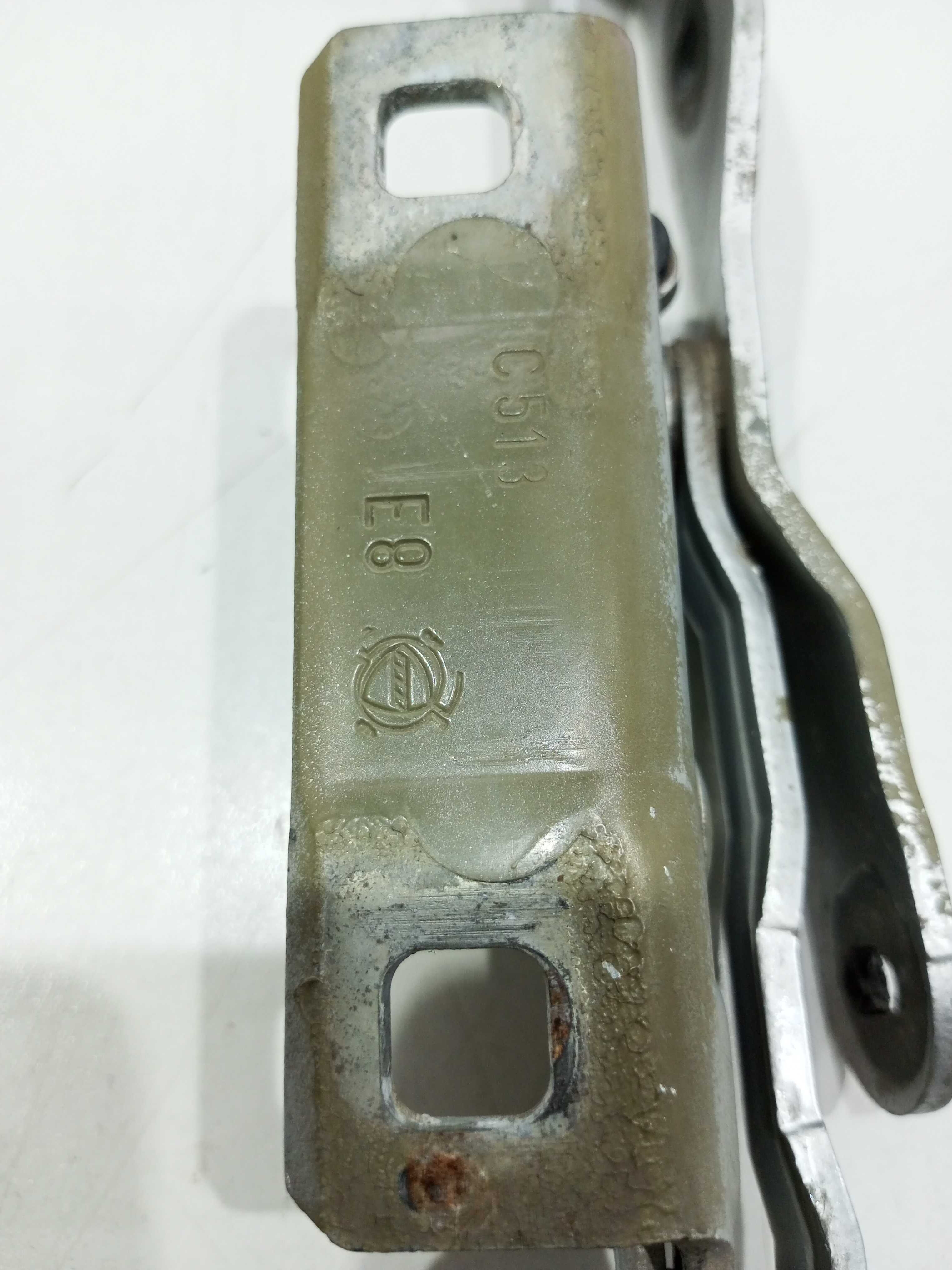 Dobradiça Tampa Traseira Lado Esquerdo Fiat Linea 2009 5