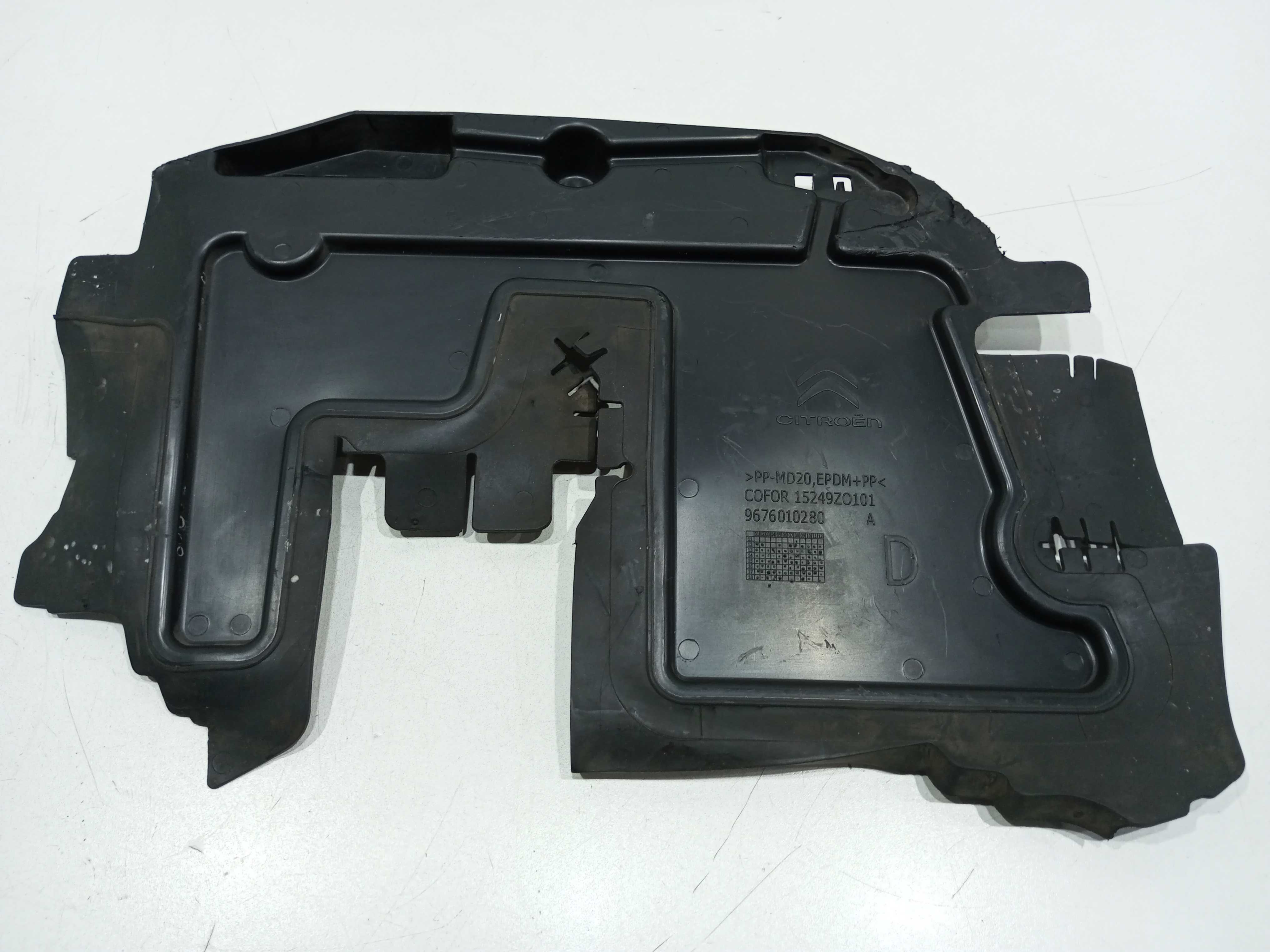 Defletor Do Radiador Lado Direito Citroen 1.6 2014 1