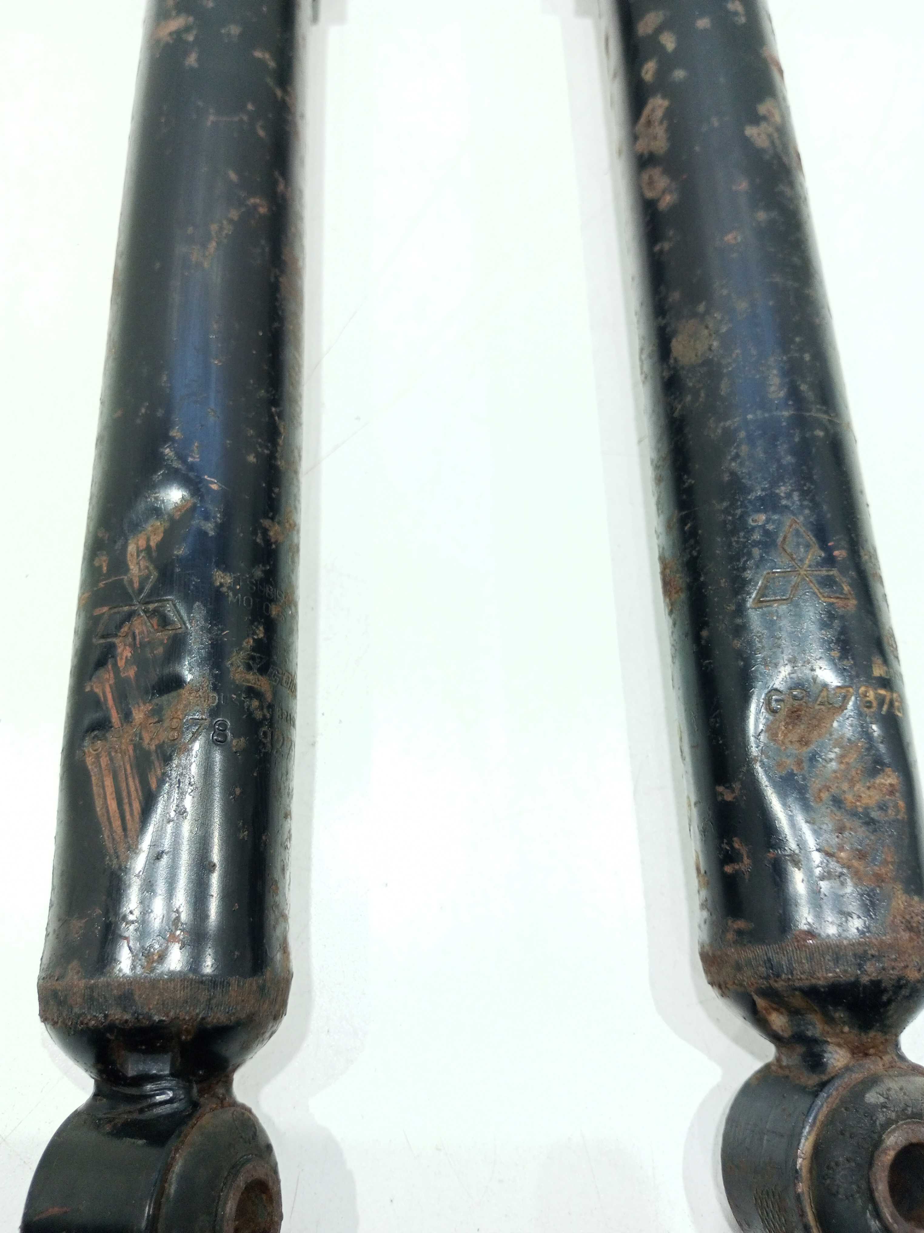 Par Amortecedor  Traseiro Pajero Tr4 2007 4