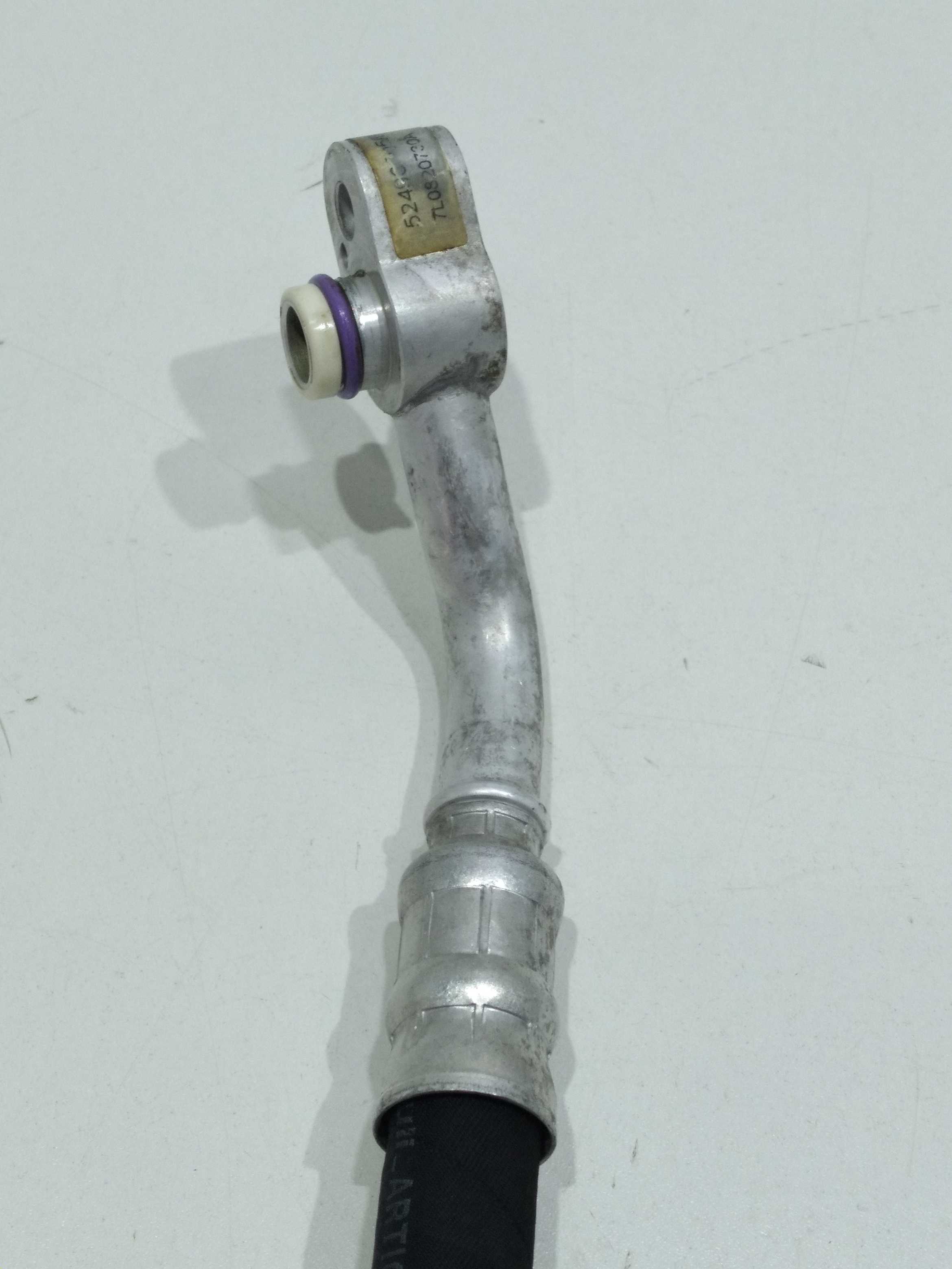 Mangueira De Ar Cond. Traseiro Vw Touareg 4.2 V8 2005 4