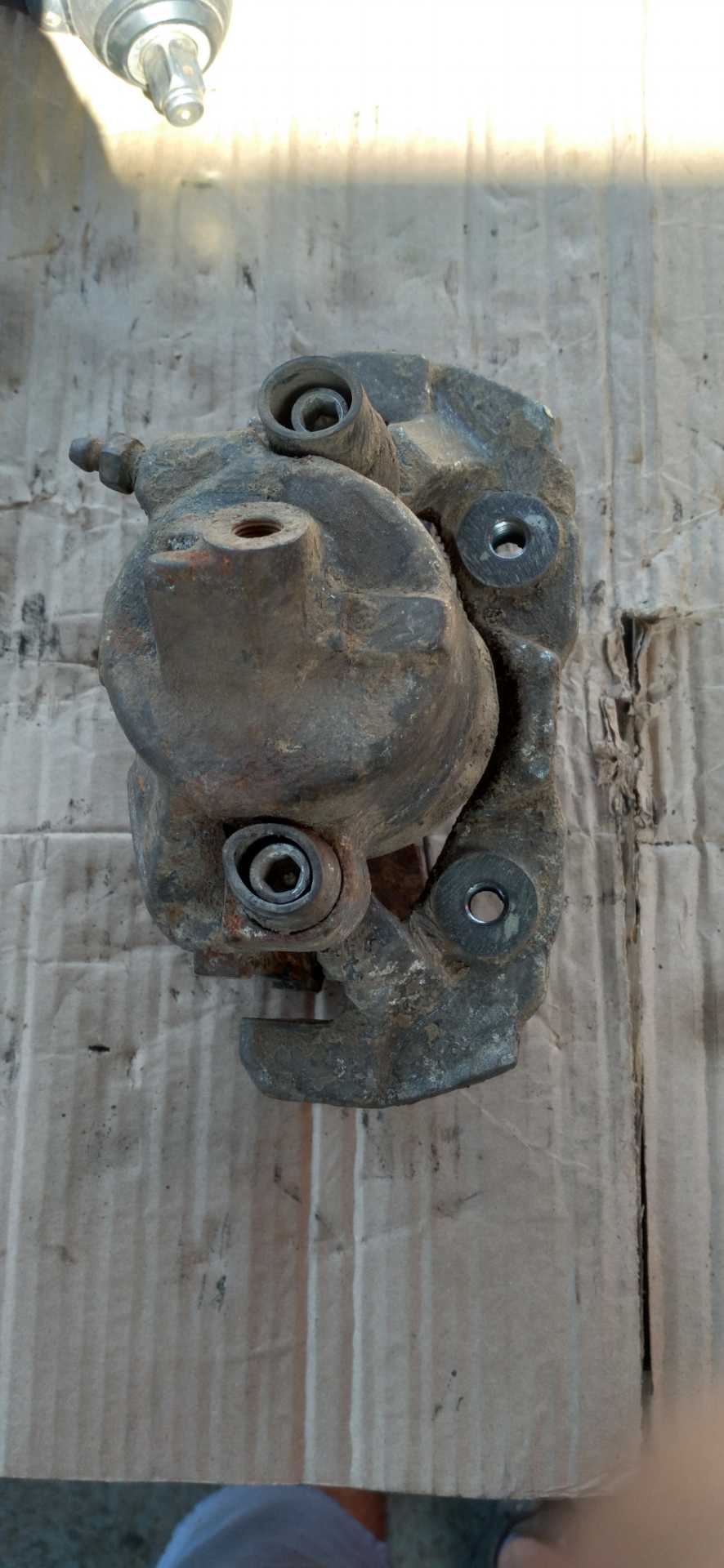Pinça Dianteira Direita Ford Ka 99 3
