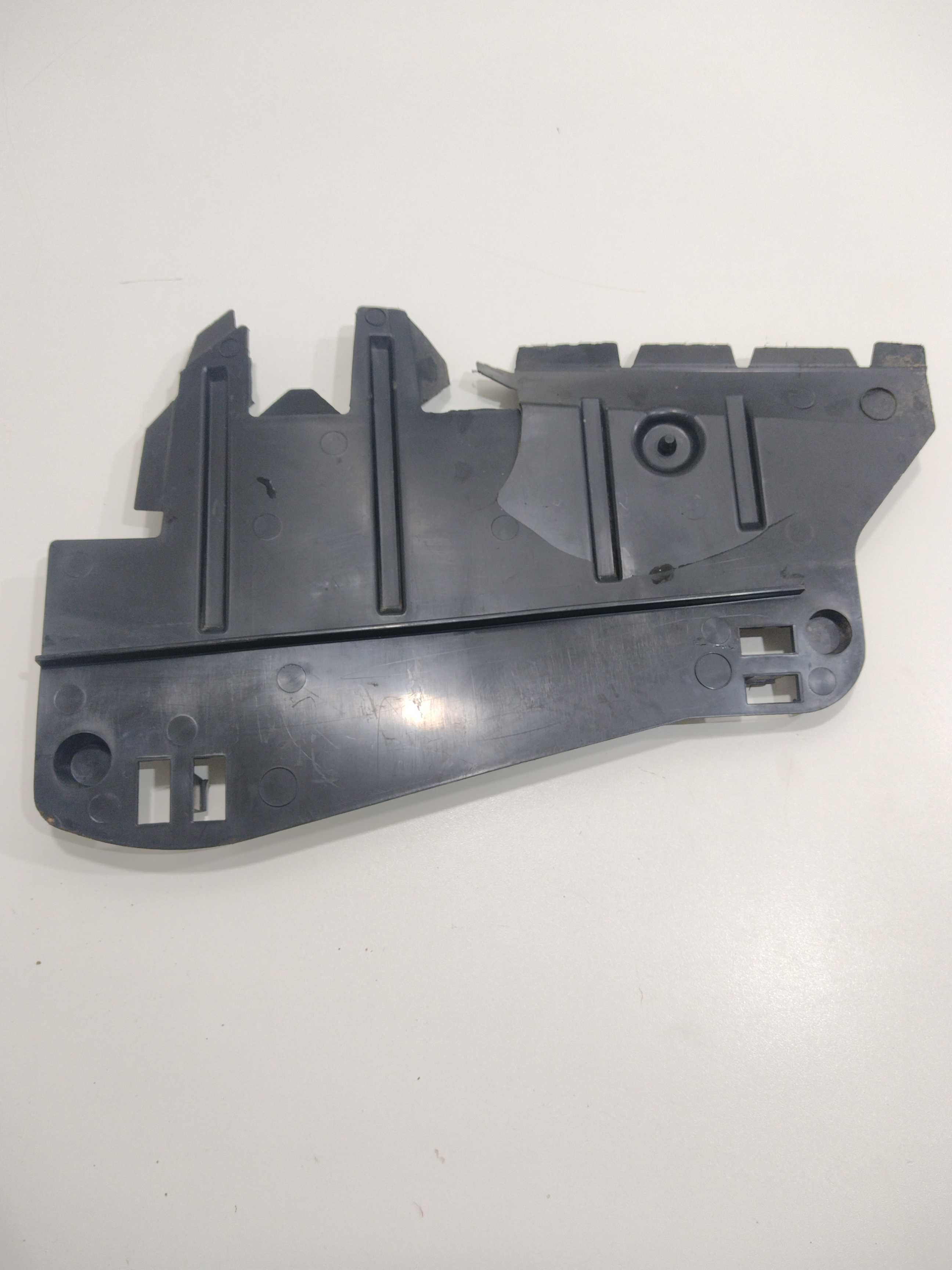 Defletor Esquerdo Do Radiador Citroen C3 2011 C/ Detalhe 3