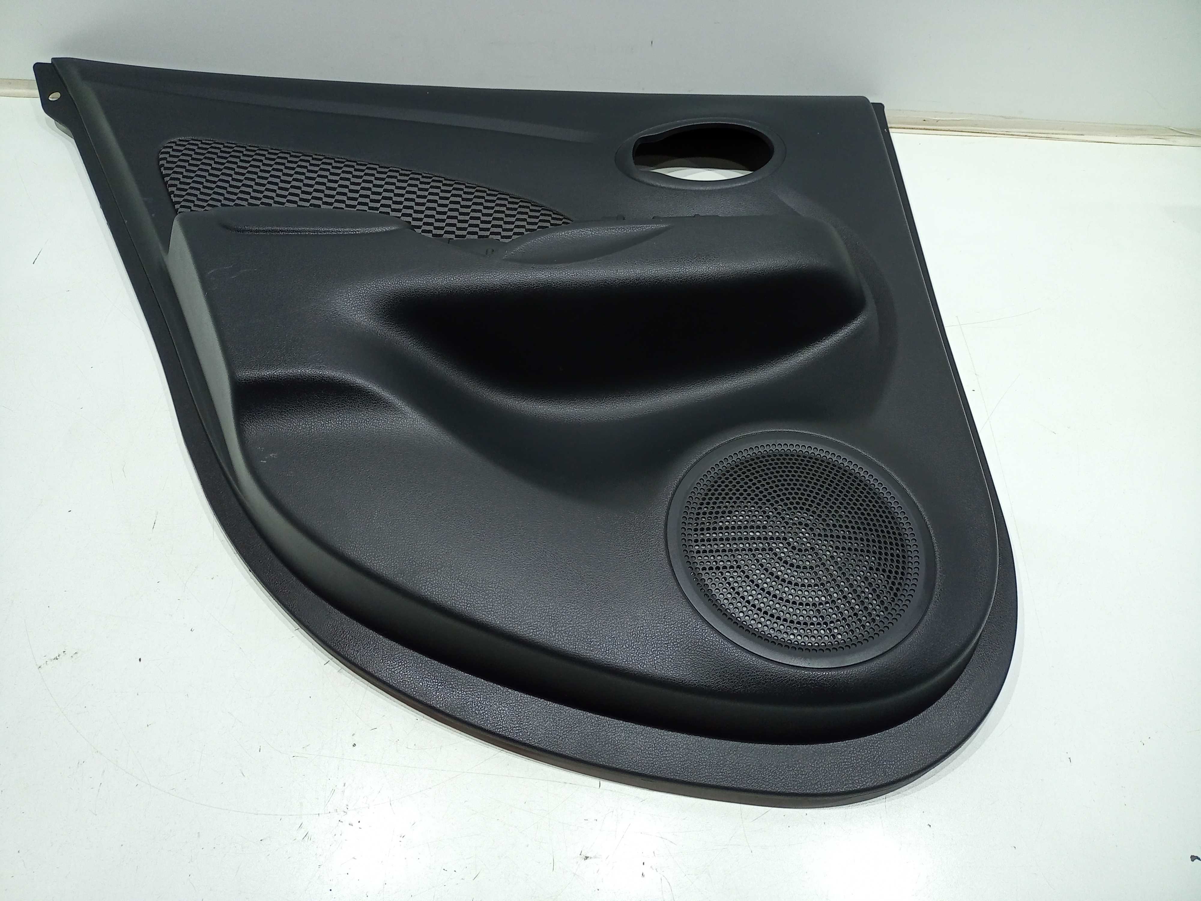 Forro De Porta Traseiro Esquerdo Nissan Versa 1.6 S 2019 1