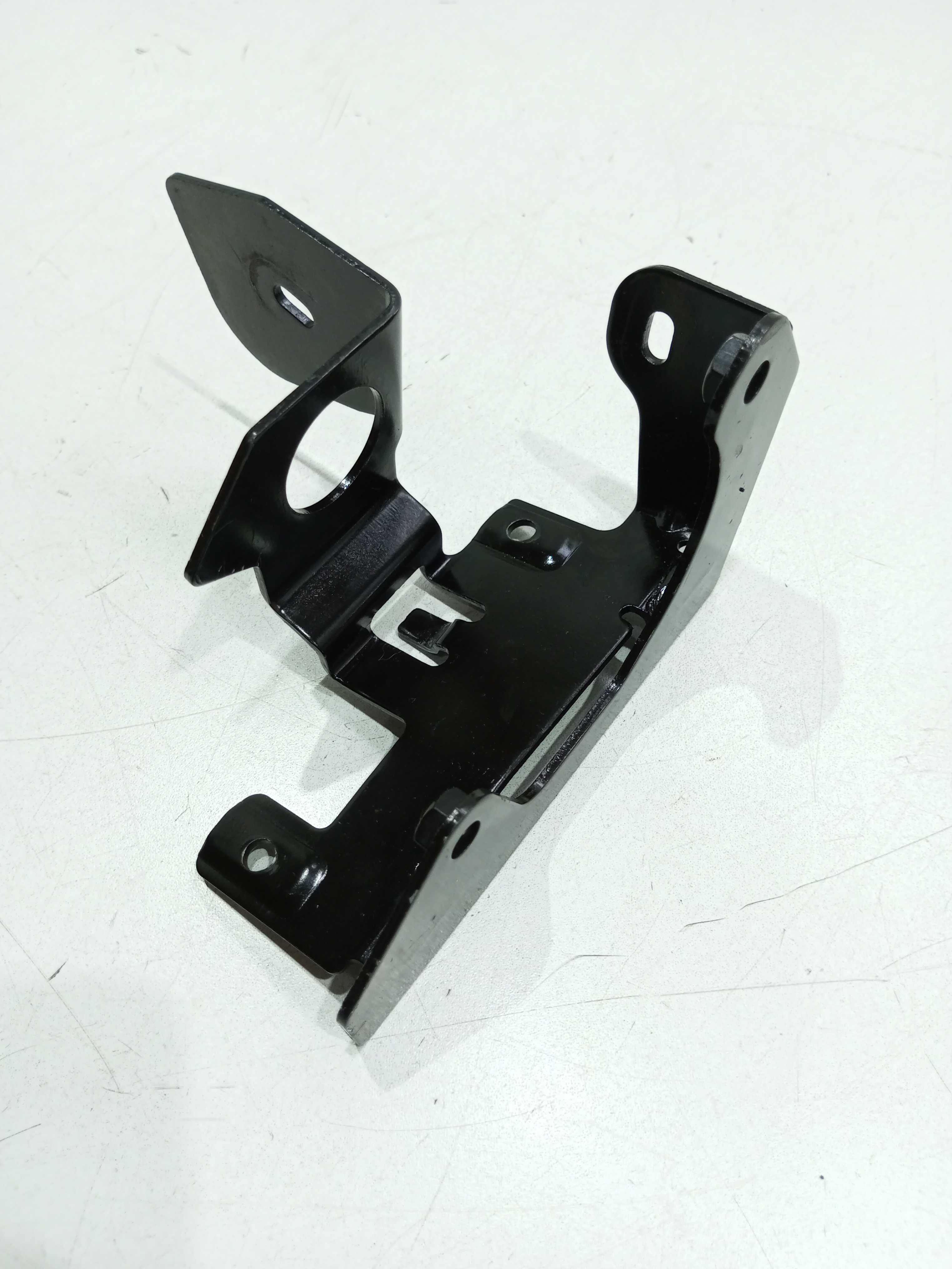 Suporte Bomba De Vácuo Citroen C3 1.6 2014 Automático 3