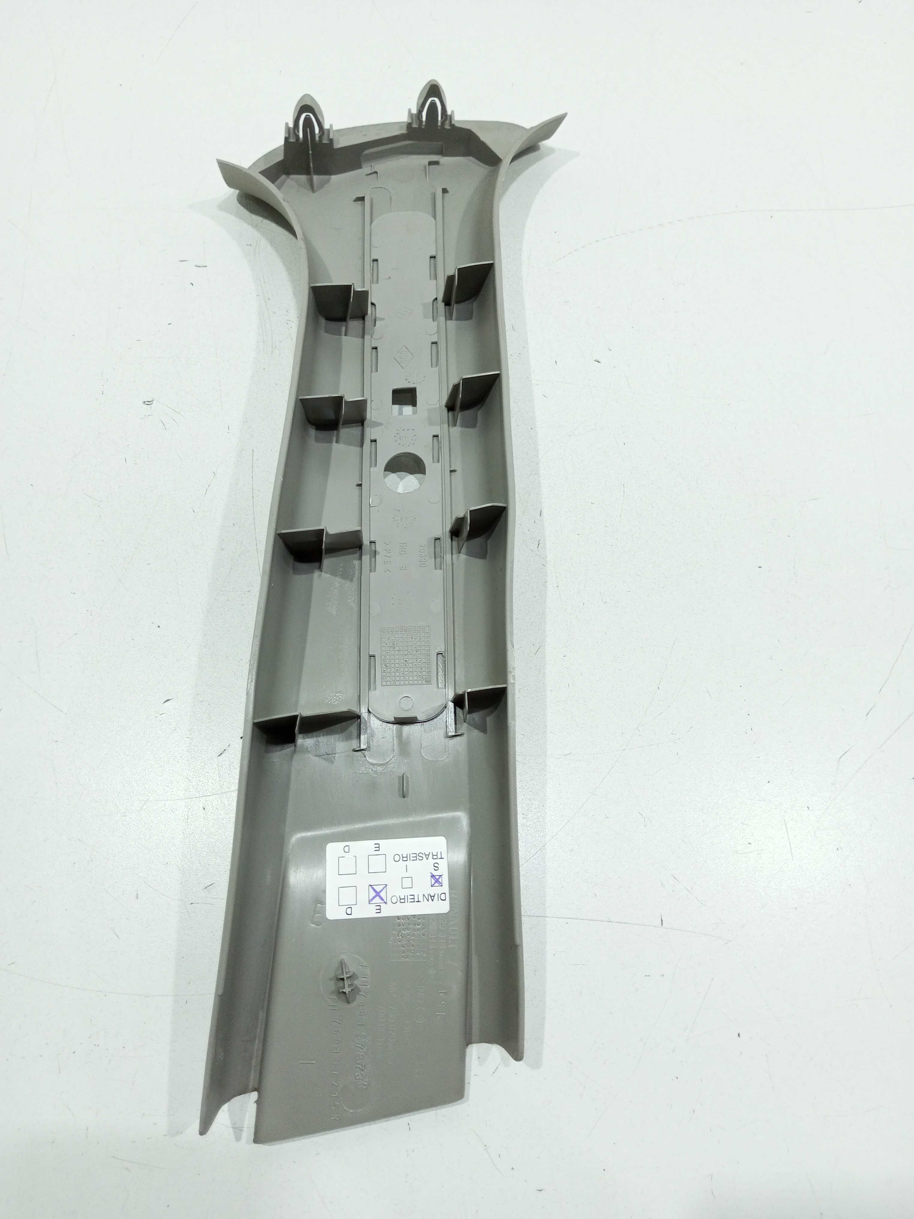 Moldura Coluna Esquerd Intern Renault Duster 1.6 2014 4