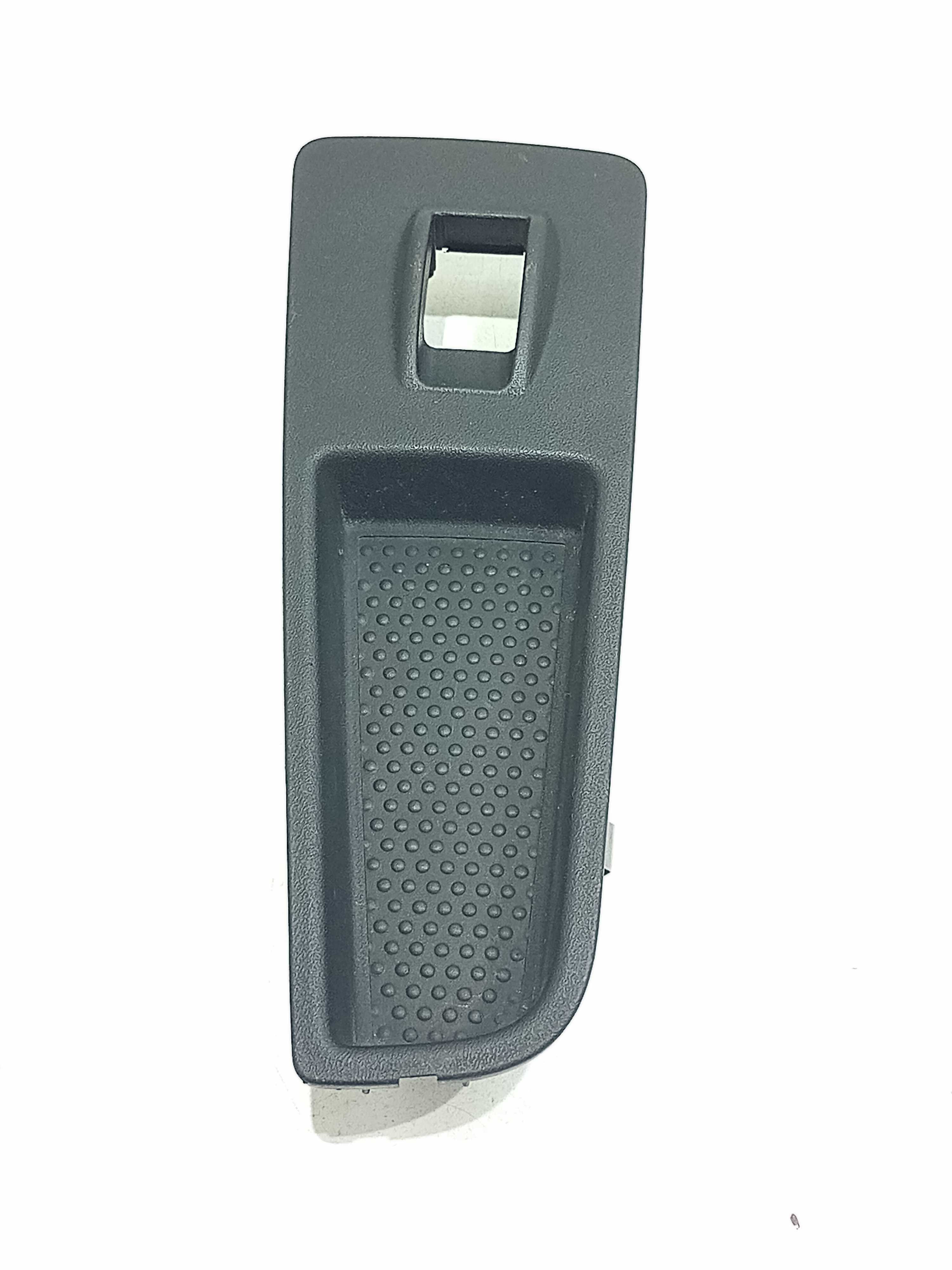 Moldura Puxador Diant Dir Botão Vidro Fiat Punto 2010 1
