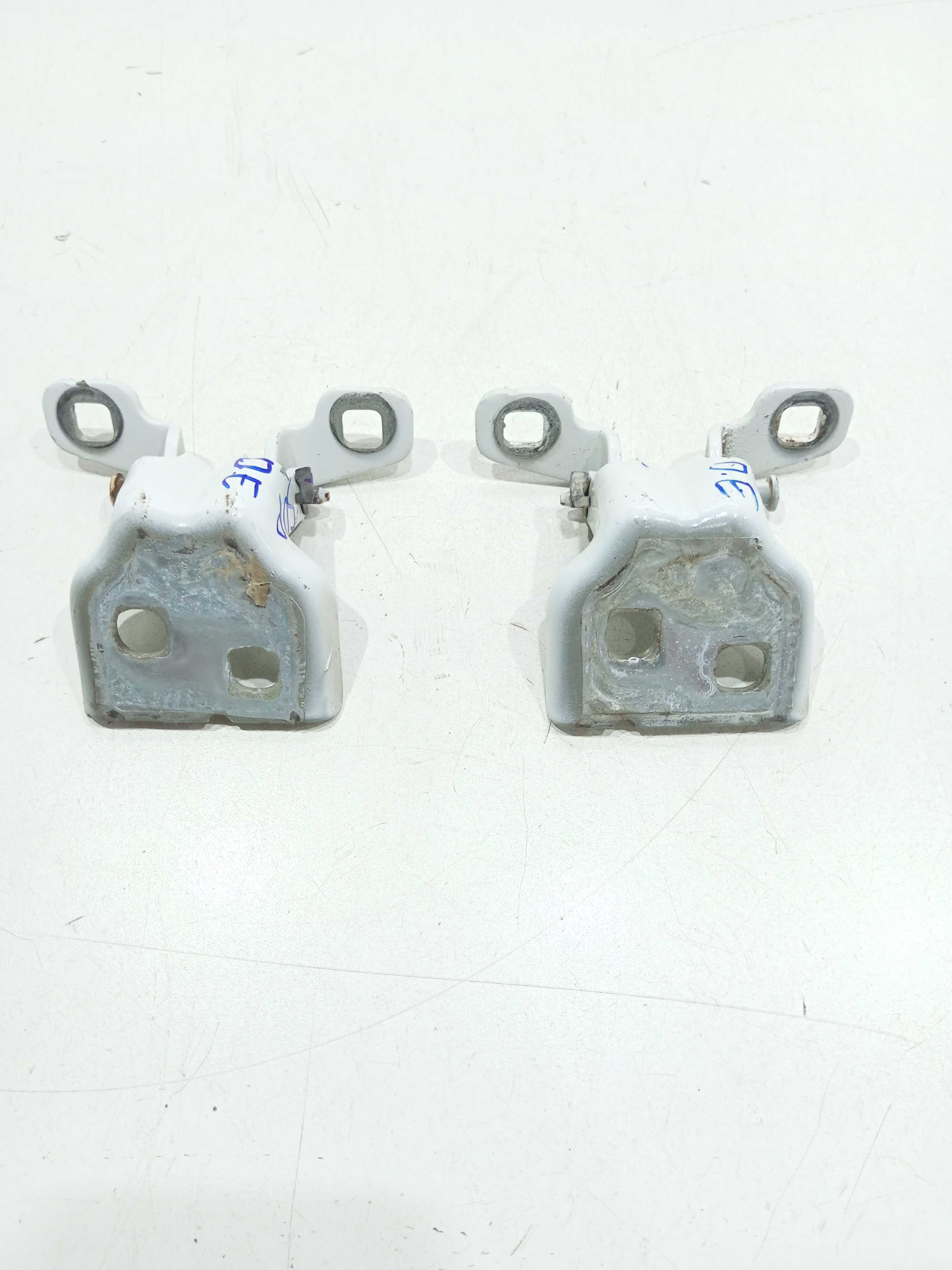 Par Dobradiças Porta Dianteira Esquerda Sandero 2016 1