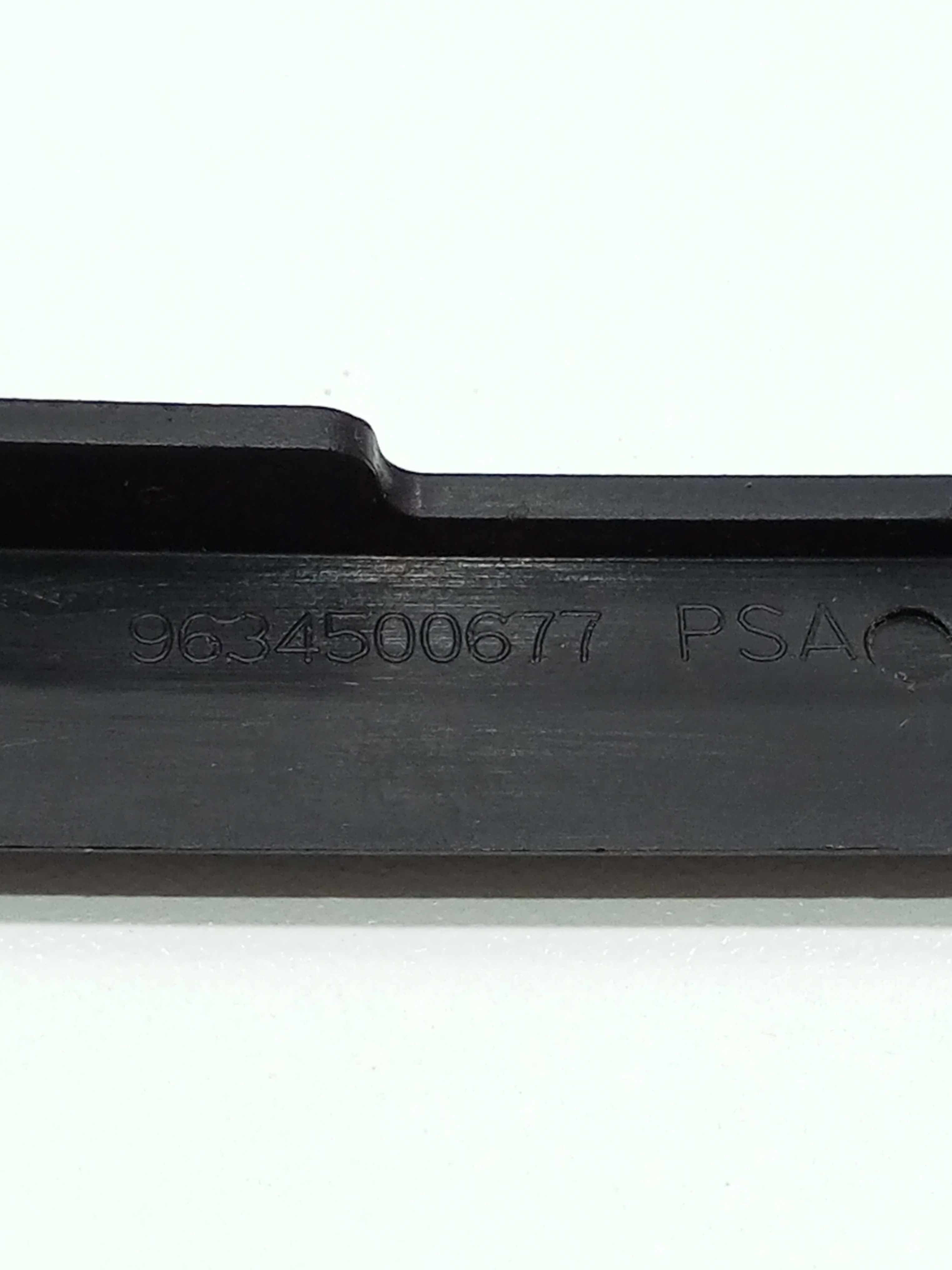 Moldura Alavanca De Marcha Peugeot 307 2.0 2004 Preto 3