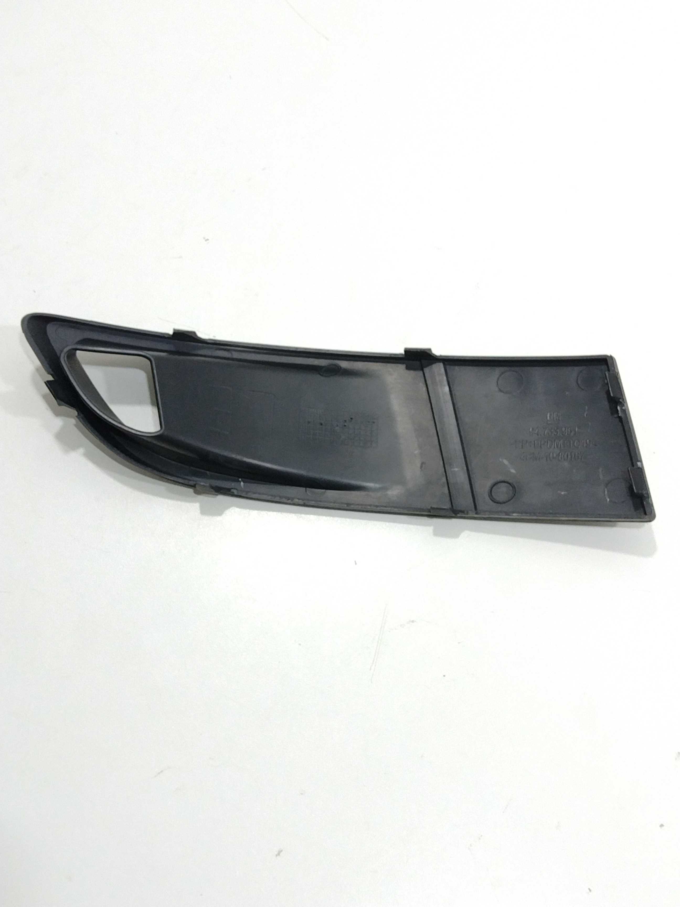 Moldura Esquerda Farol Milha Classic 2012  94733951 Orig 4