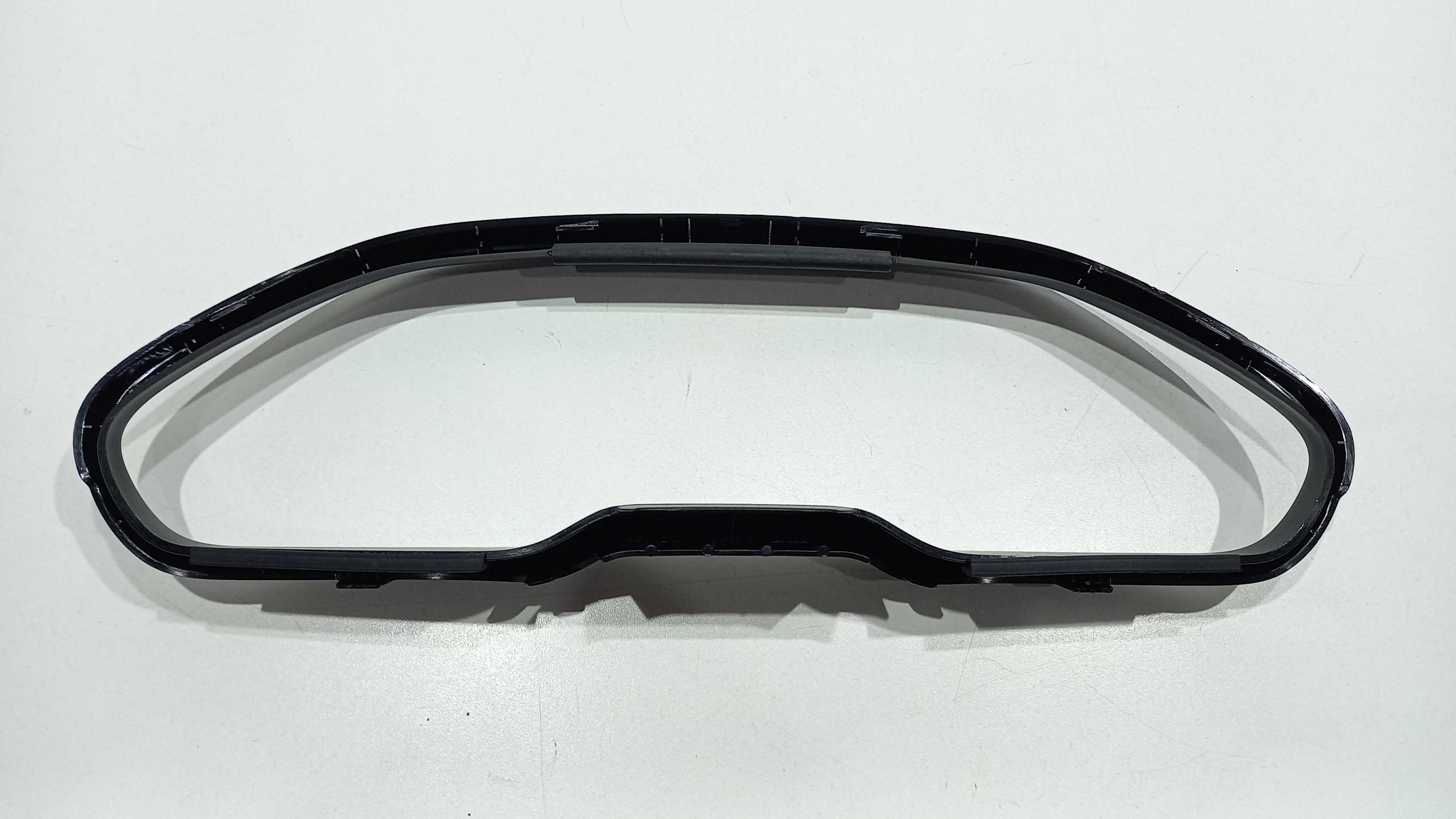 Moldura Do Painel De Instrumentos Peugeot 208 2014 2