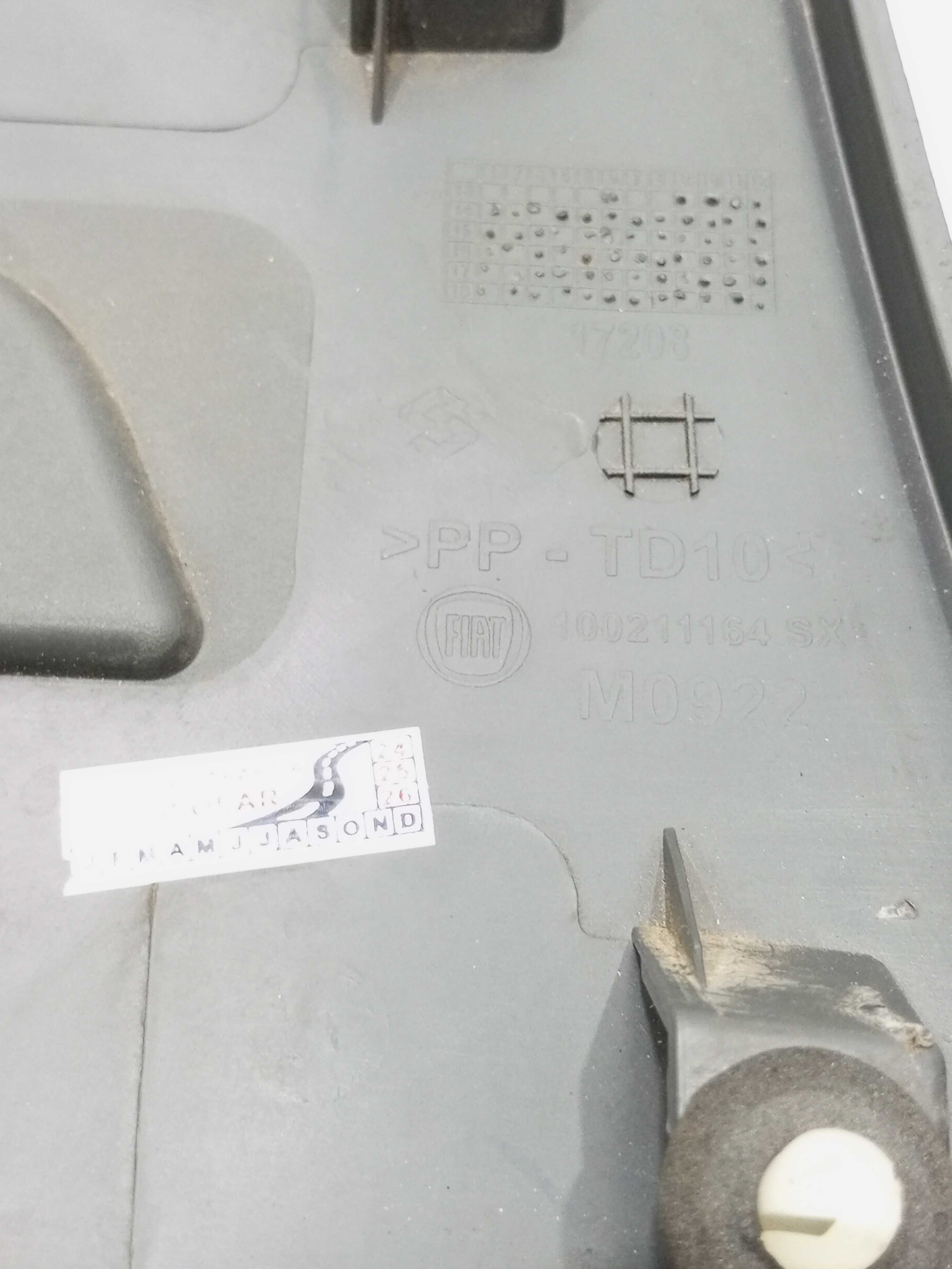 Friso Lateral Esquerdo Fiat Fiorino 1.4 2021 4