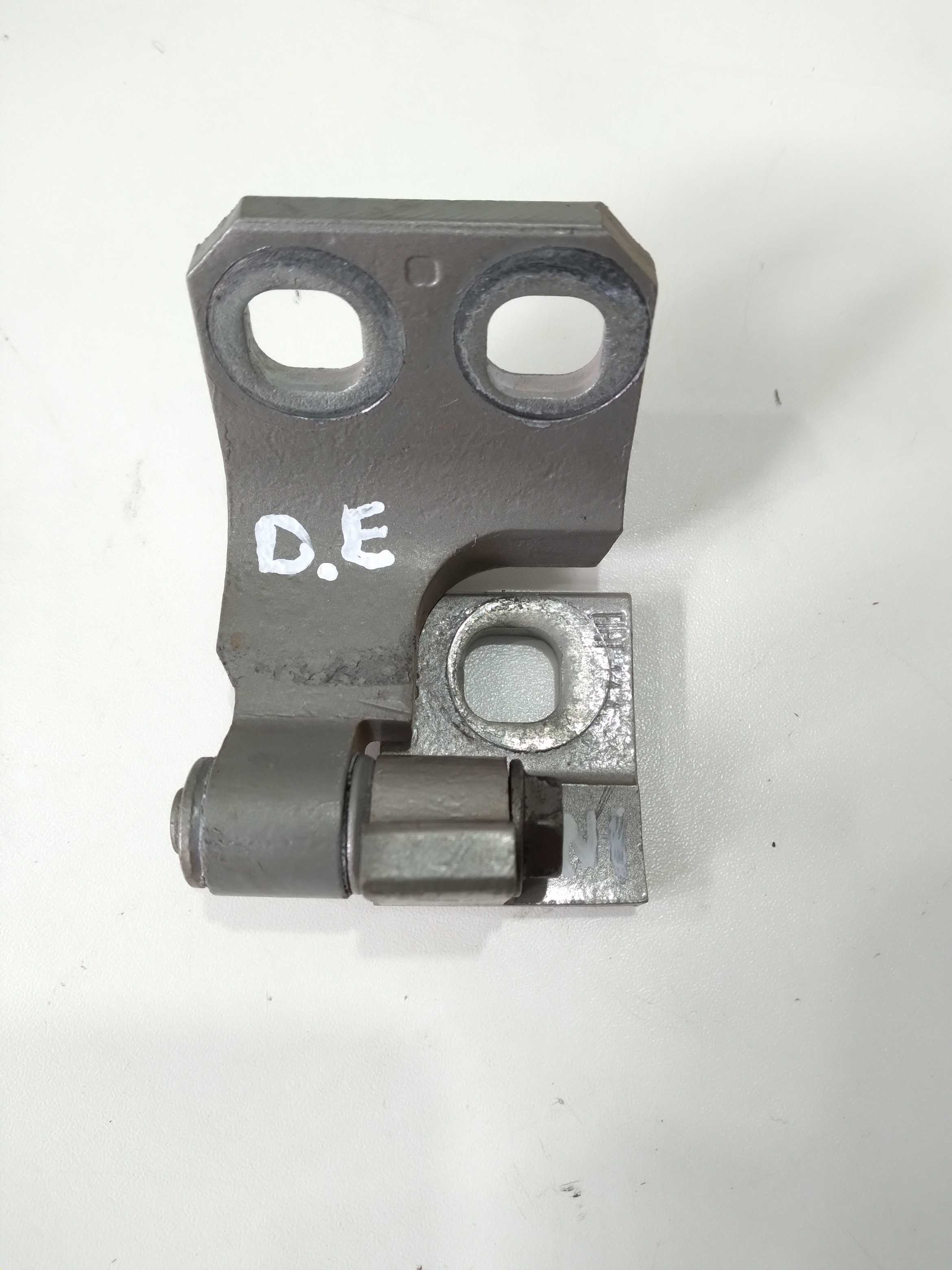 Dobradiça Infer. Porta Diant. Esquerda Grand Siena 2013 1