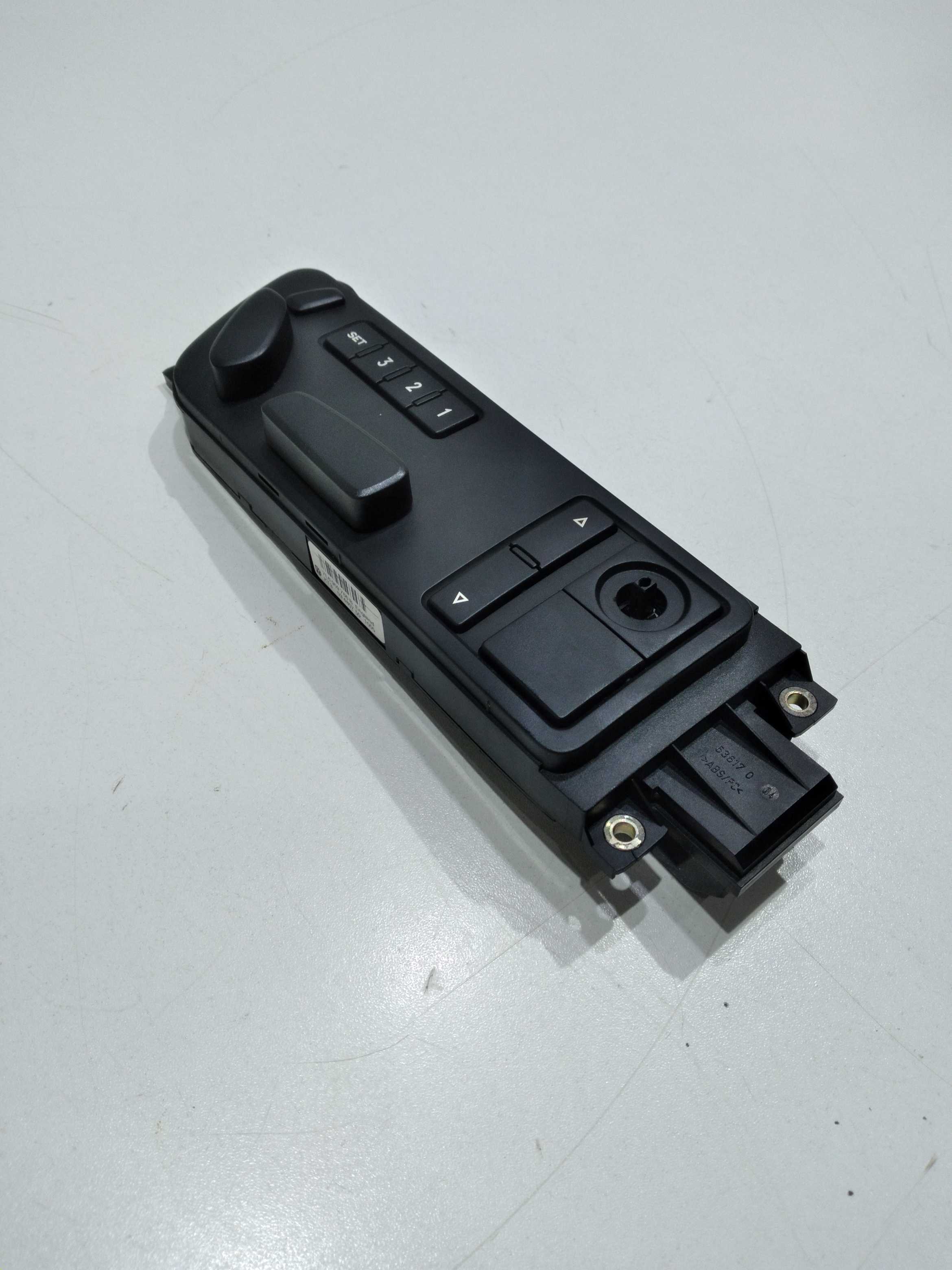 Comando Ajuste Banco Diant. Direito Vw Touareg 4.2 V8 2005 3