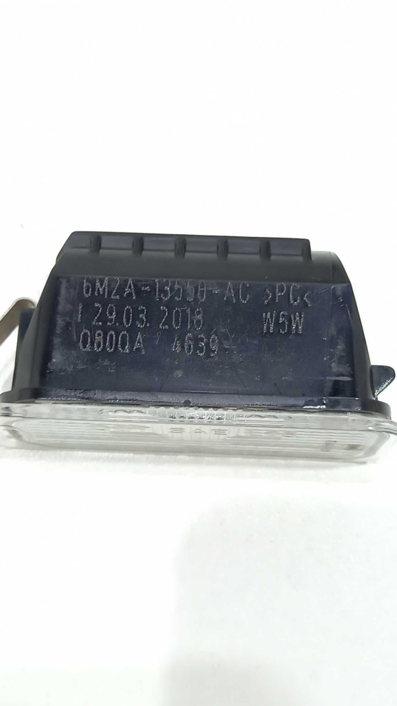 Par Luz De Placa Ford  Ka 1.5 Sedan 2019 3