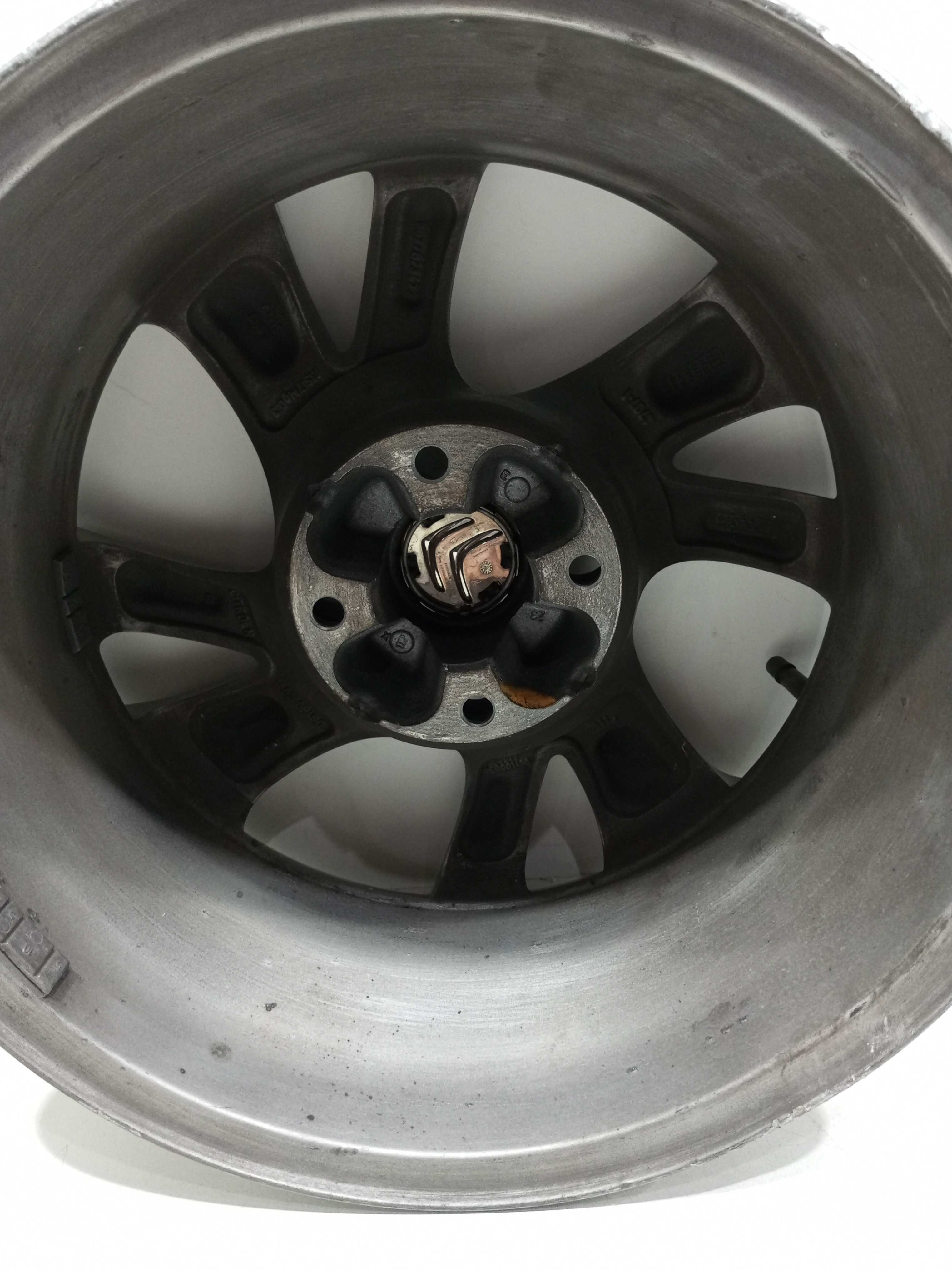 Roda Aro 15 Citroen C3 1.6 2017 Tendence Original Detalhes 8