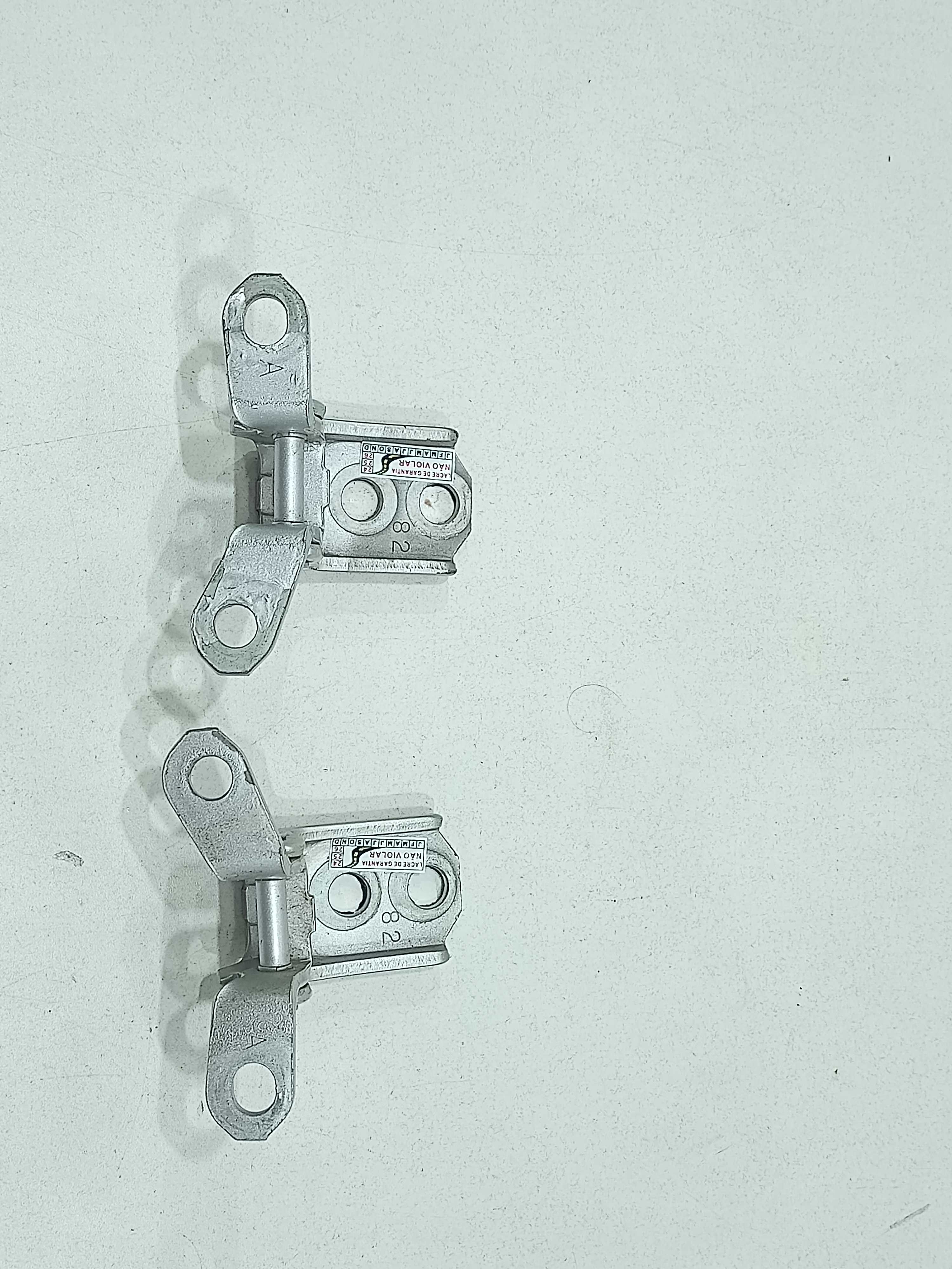 Par Dobradiças Porta Dianteira Esquerda Nissan Versa 2019 2