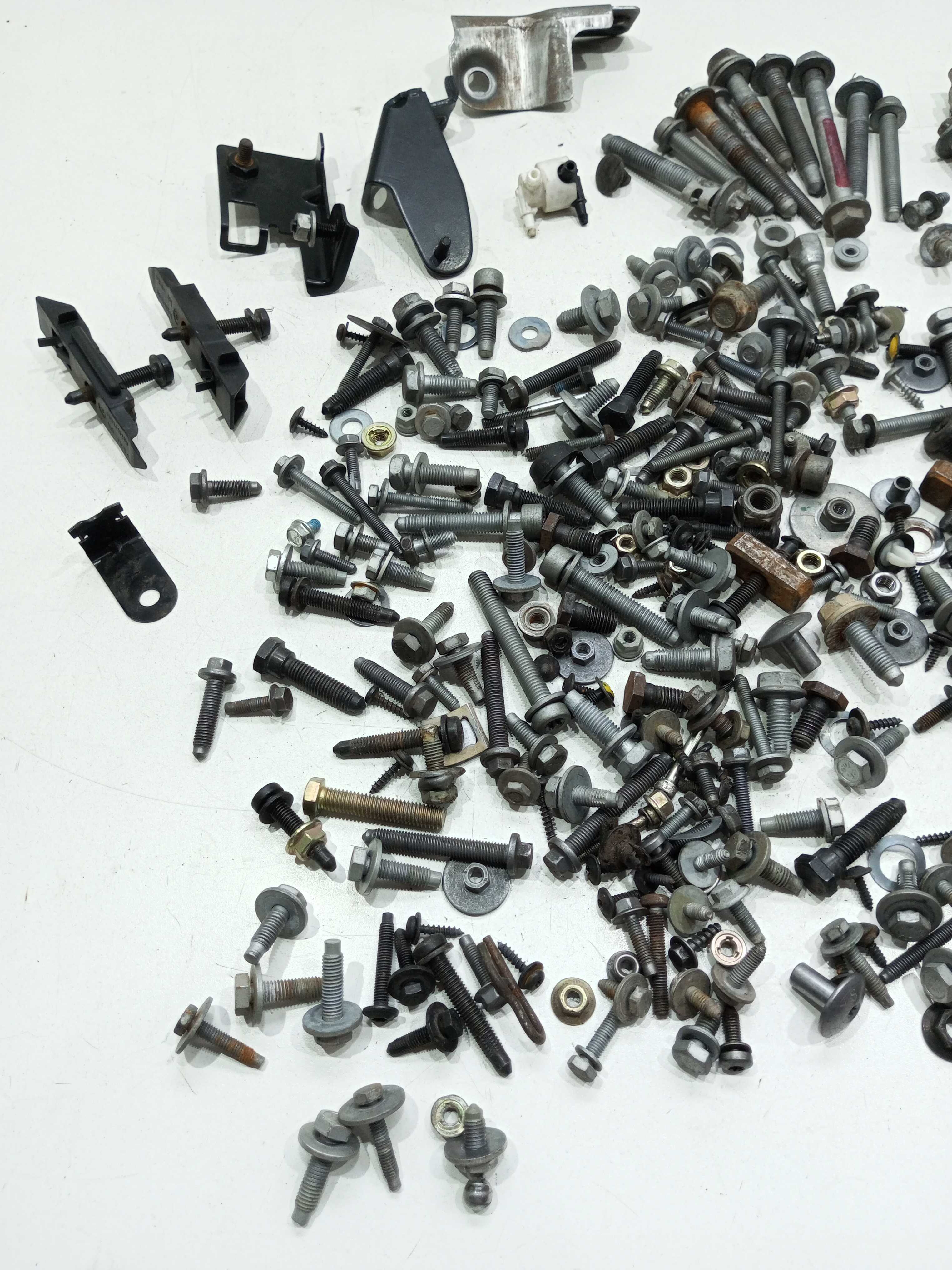 Parafusos Avusos Citroen C3 1.6 2014 Exclusive Automático 2