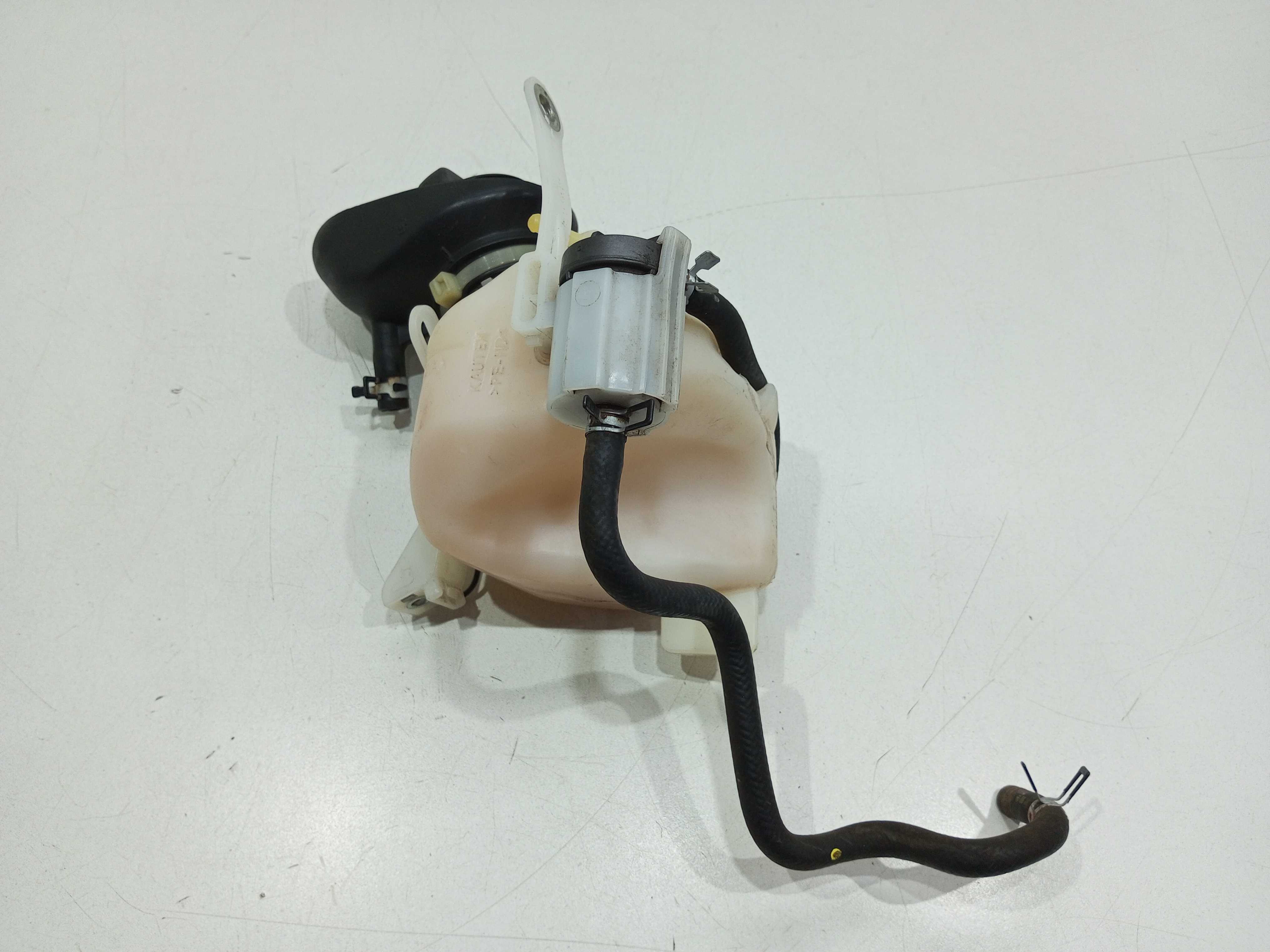 Reservatório Partida A Frio  Toyota Etios 1.3 2016 1