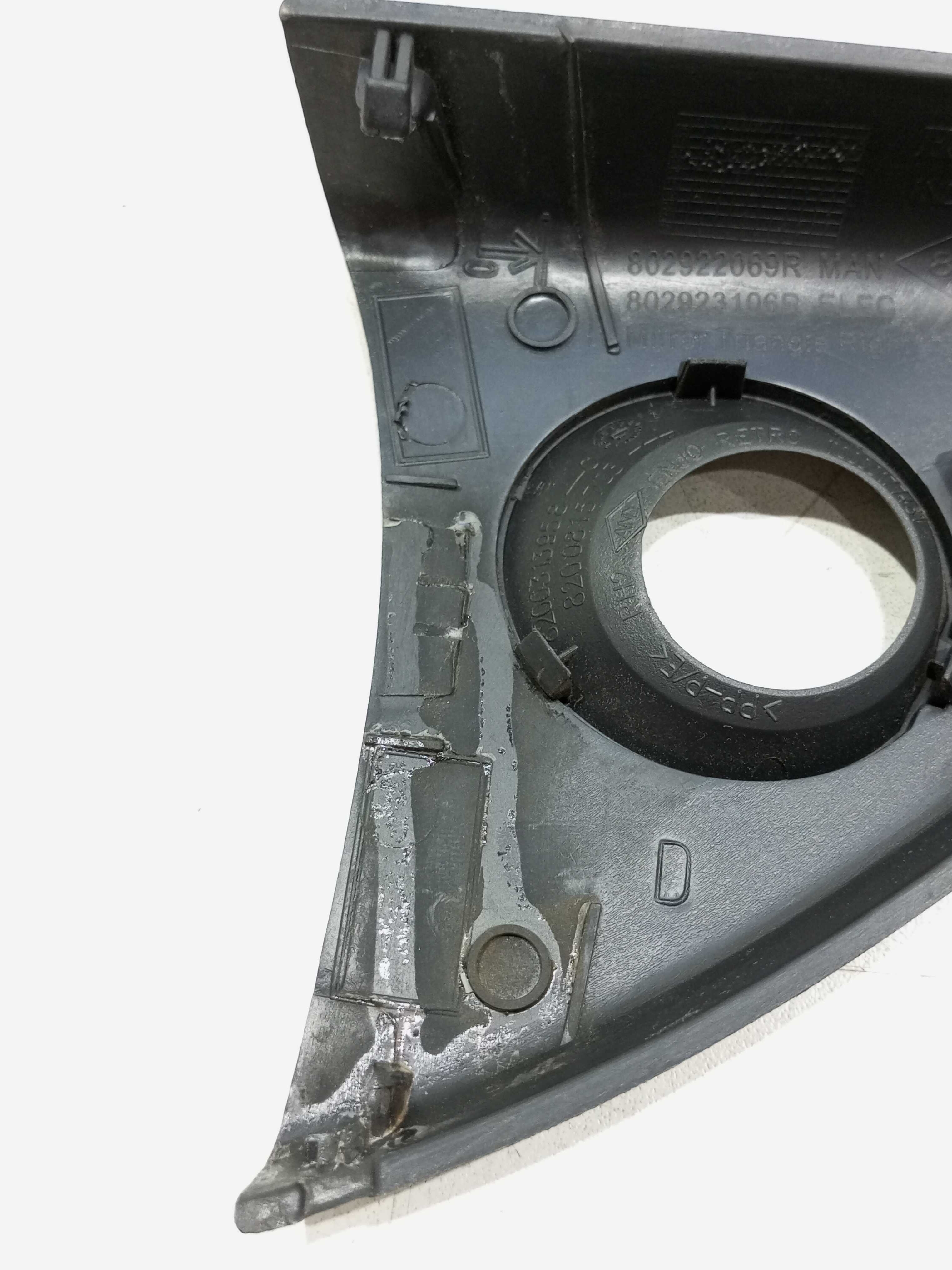 Moldura Interna Lado Direito Retrovisor Sandero 2016 Manual 4
