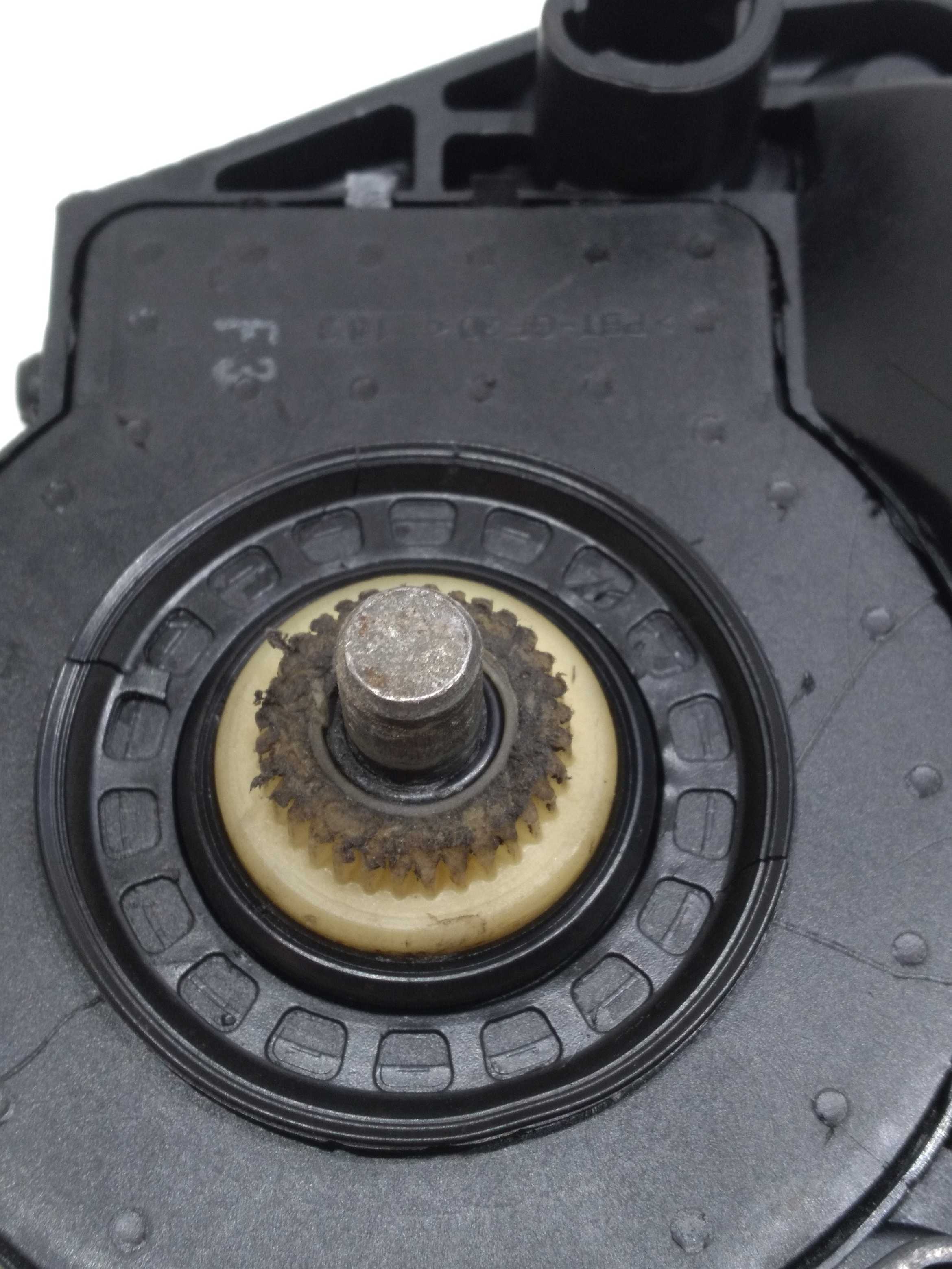 Motor Maquina De Vidro Porta Traseira Esq. Vw Touareg 2005 4