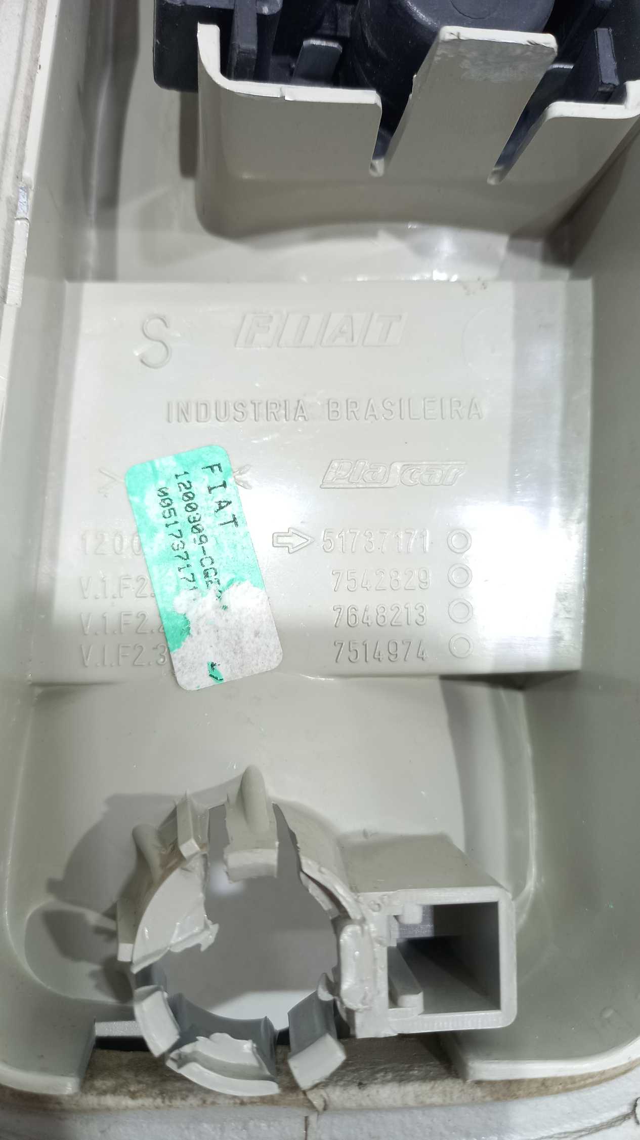 Lanterna Traseira Esquerda Fiat Fiorino 2013 6