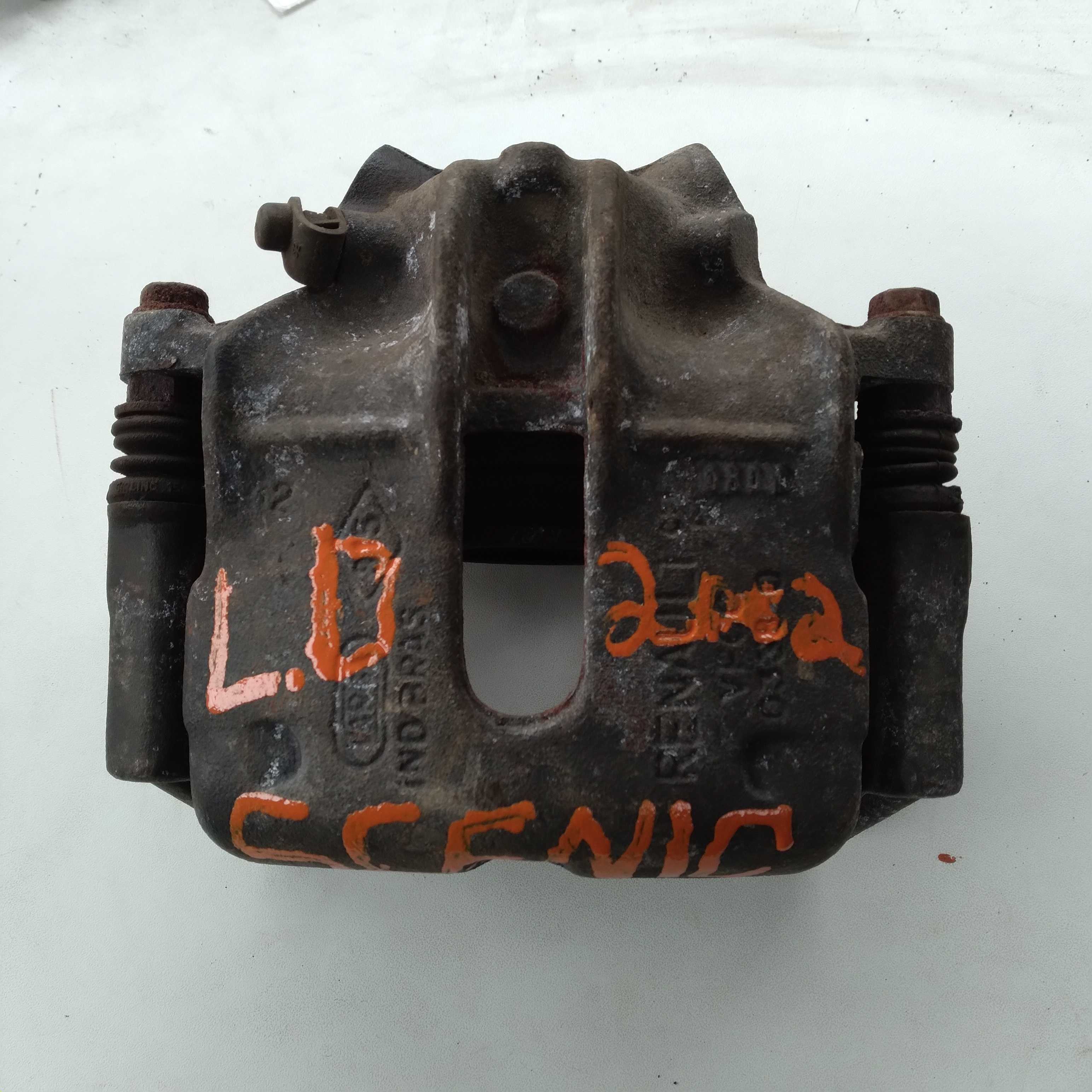 Pinça Dianteira Direita Scenic 2.0 1