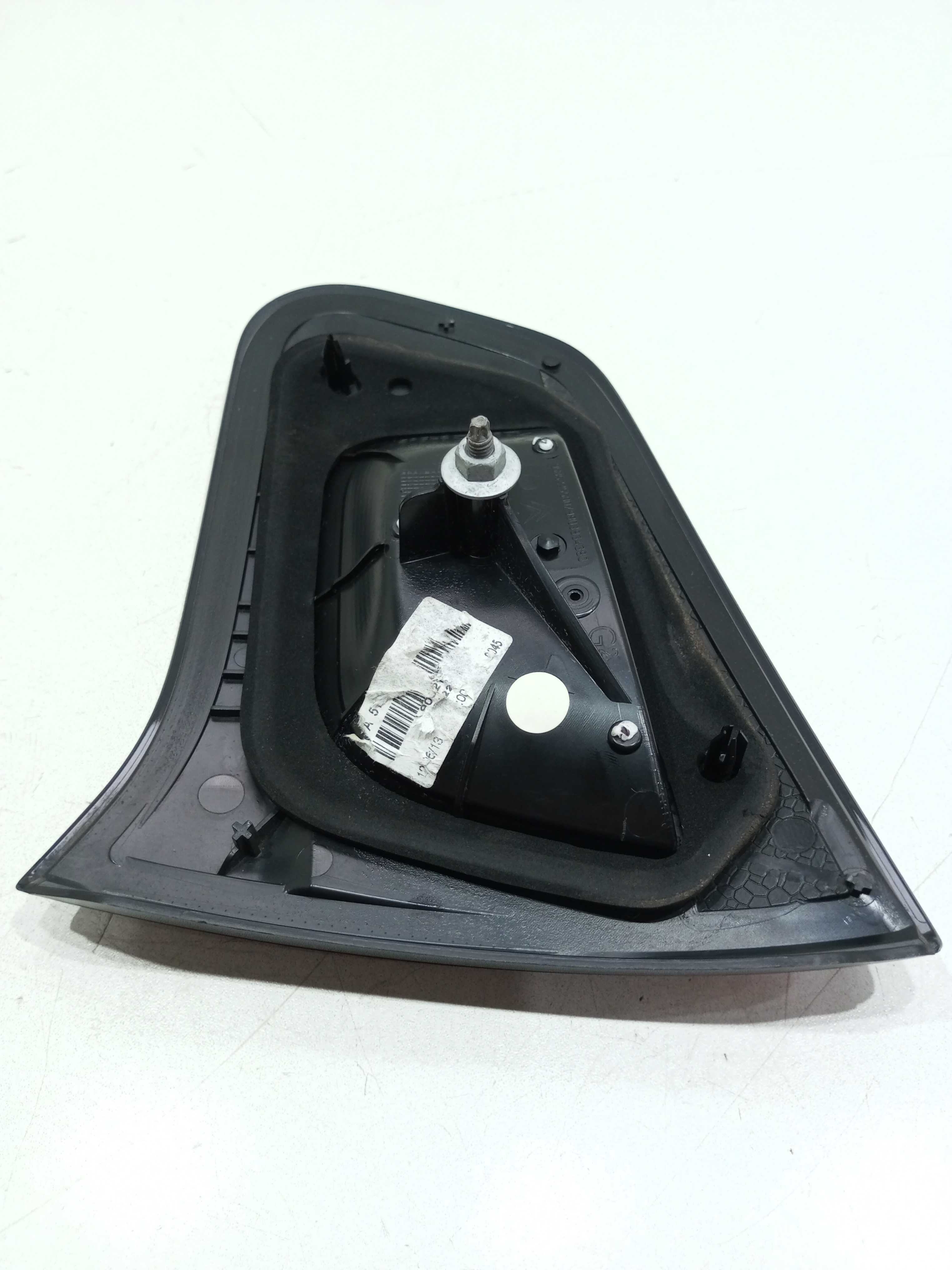 Lanterna Tampa Traseira Lado Esquerdo Citroen C3 1.6 2014 7