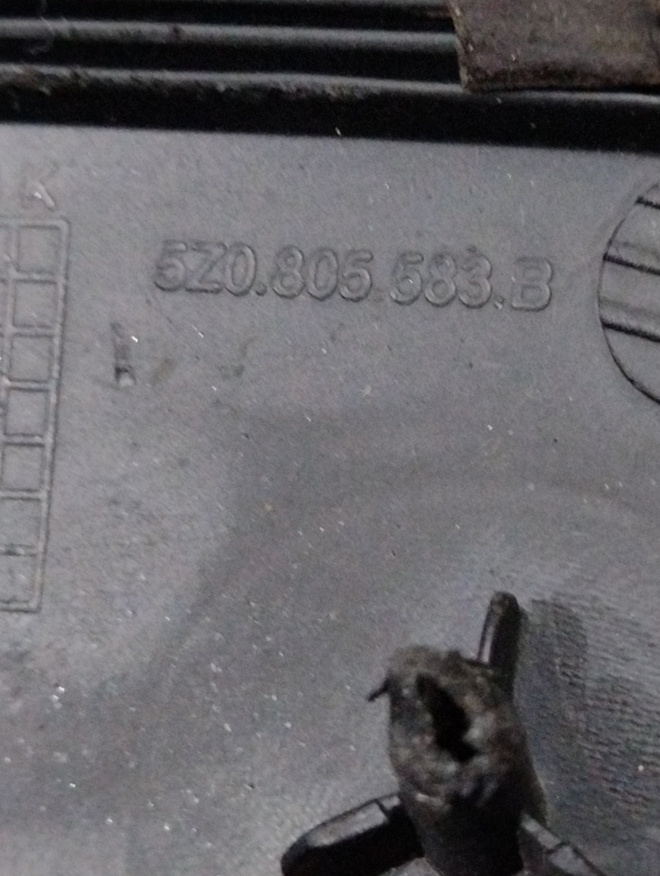 Moldura Parachoque Dian Esquerdo Crossfox 2010 5z0805583b 4