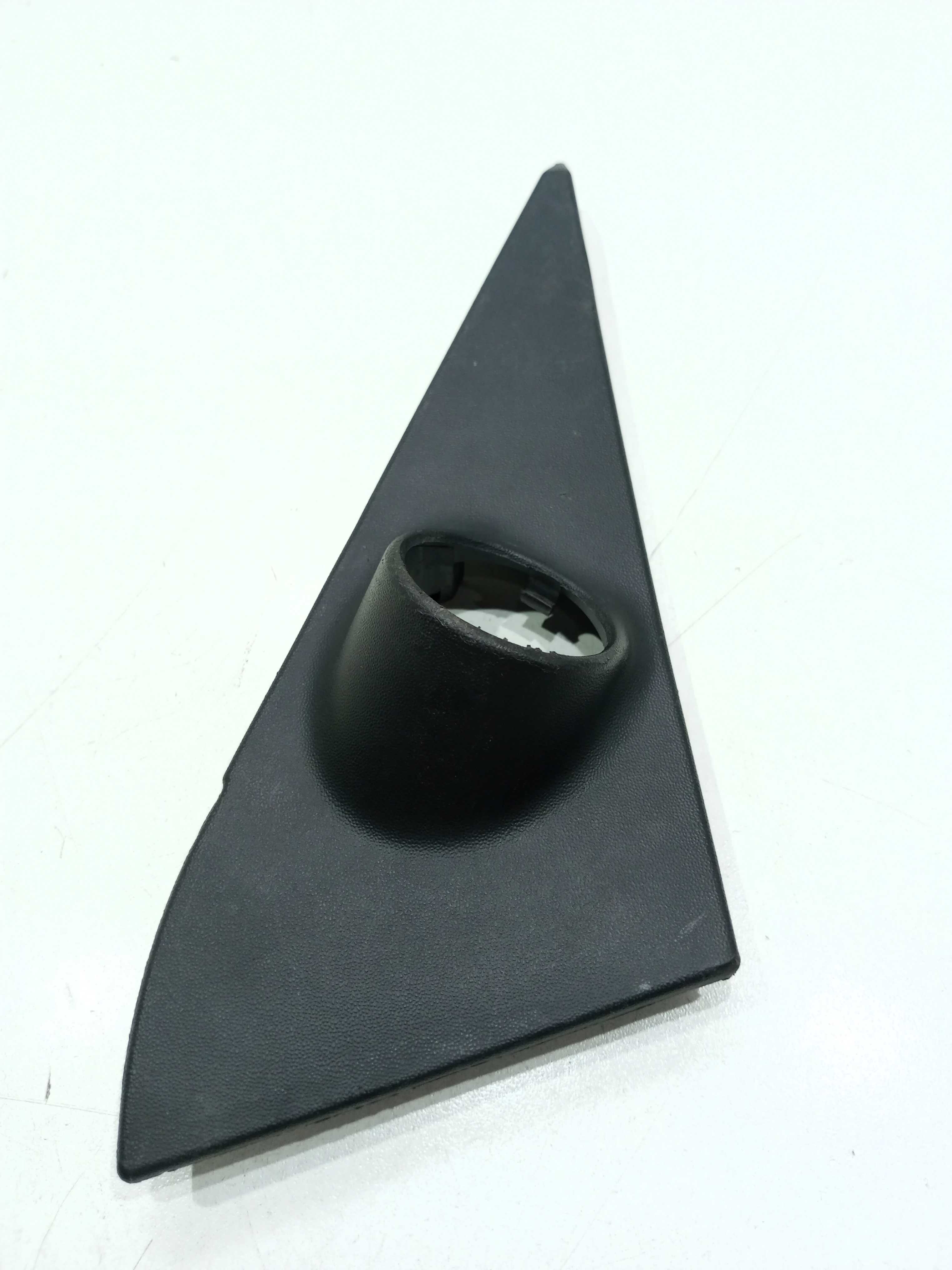 Moldura Interna Retrovisor Lado Direito Pajero Tr4 2007 1