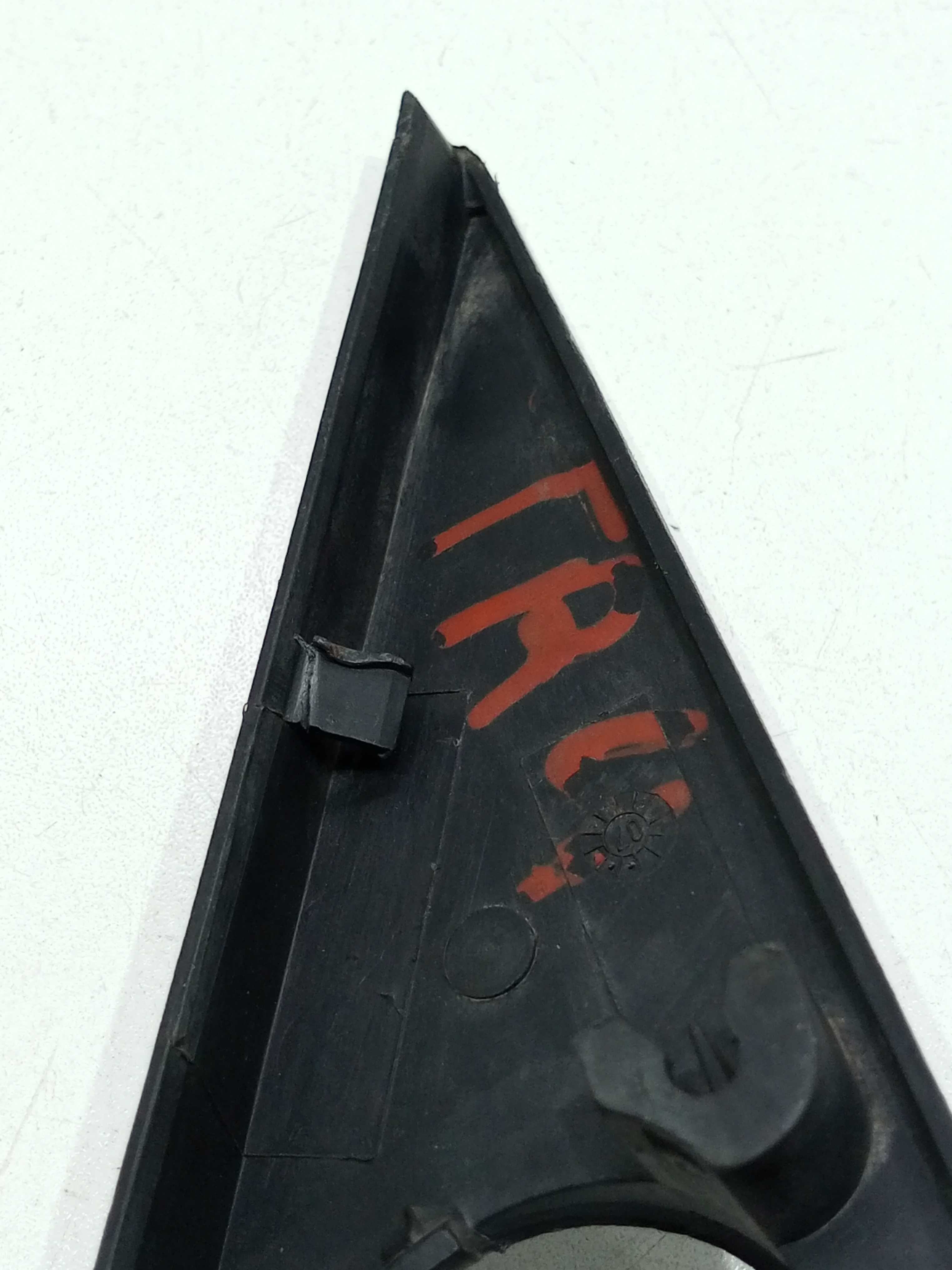 Moldura Interna Retrovisor Lado Direito Pajero Tr4 2007 5