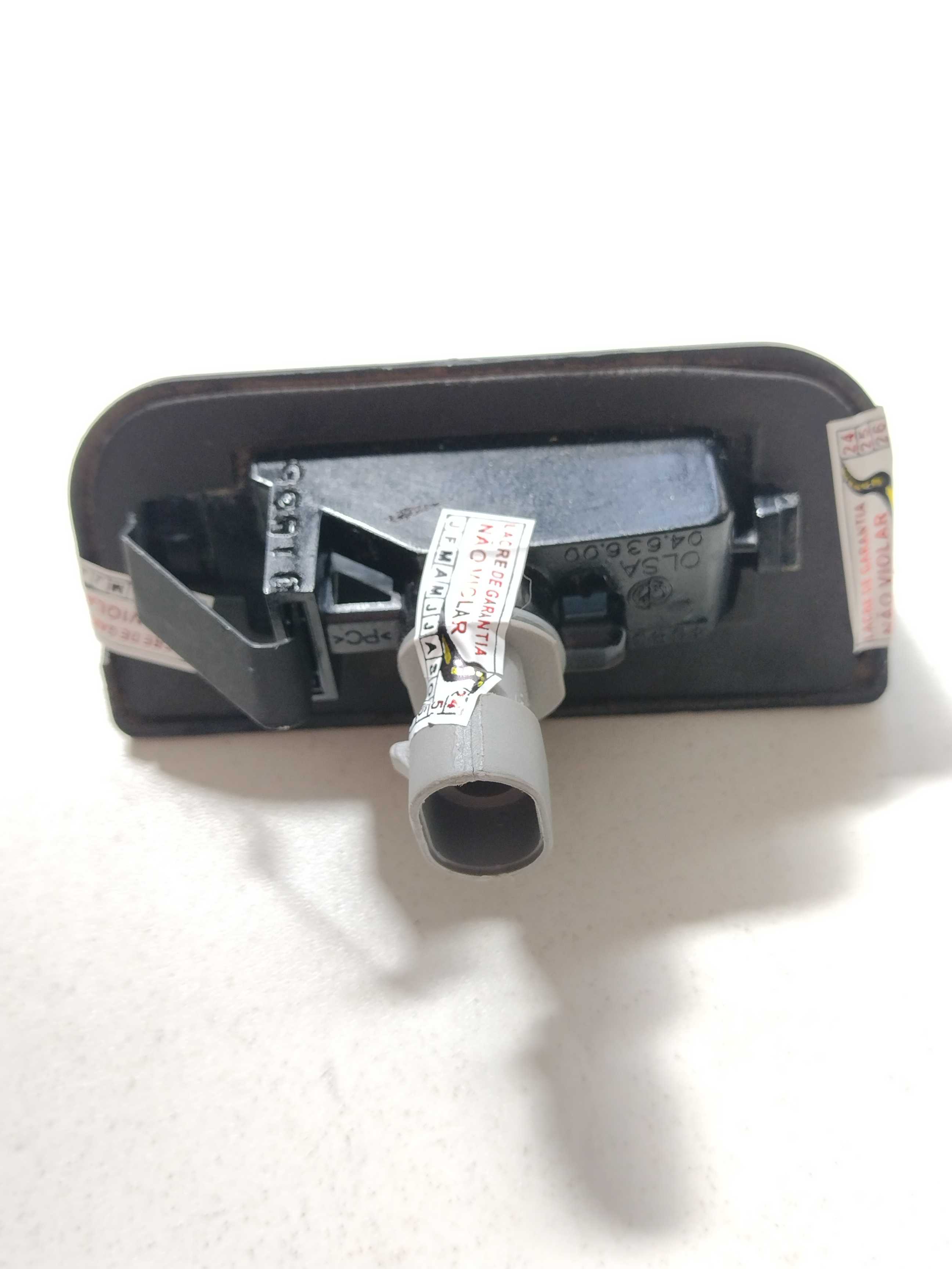 Lanterna Luz De Placa Fiorino 2020 Evo 46834518 2