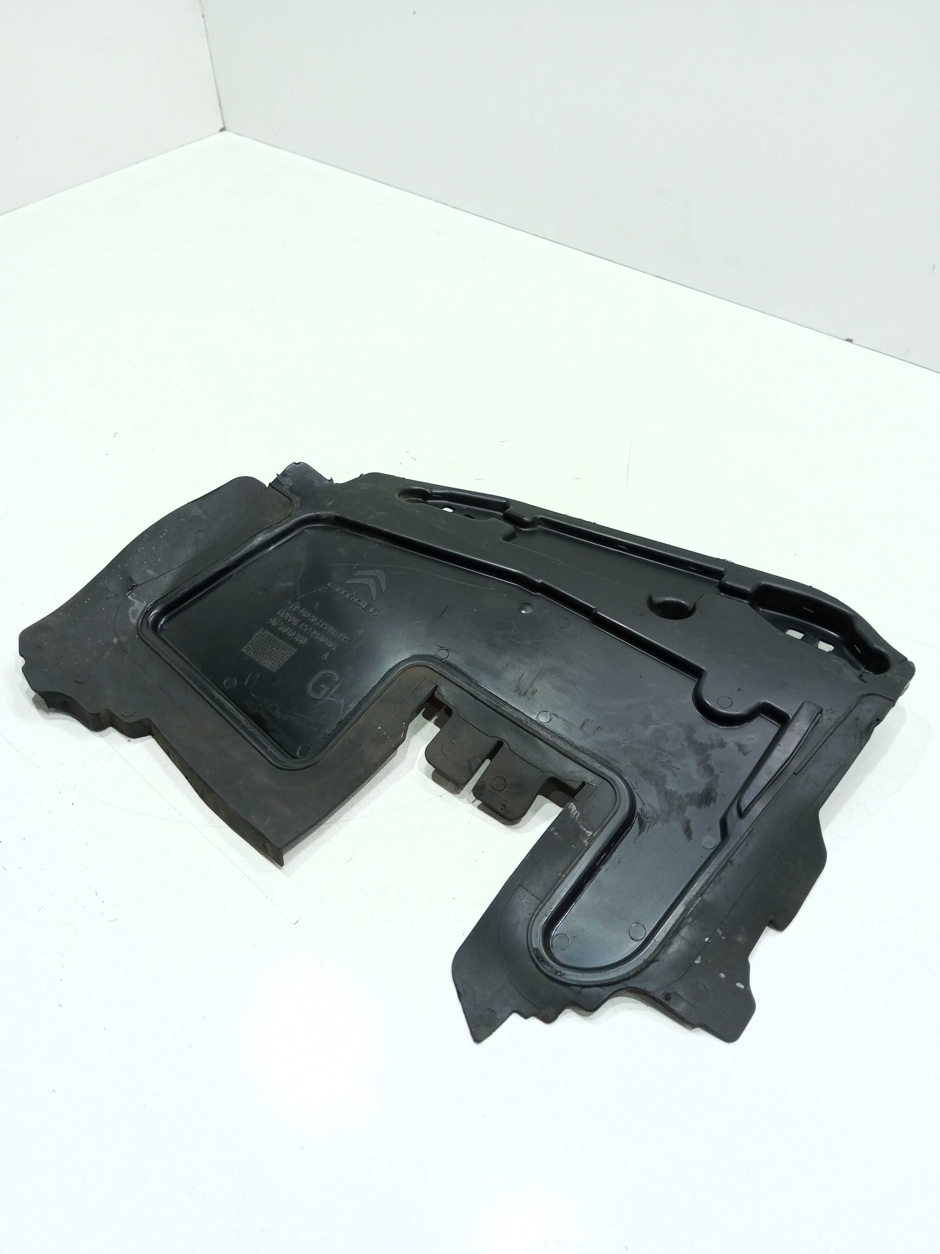 Defletor Lateral Esquerdo Do Radiador Citroen C3 1.6 2014 2