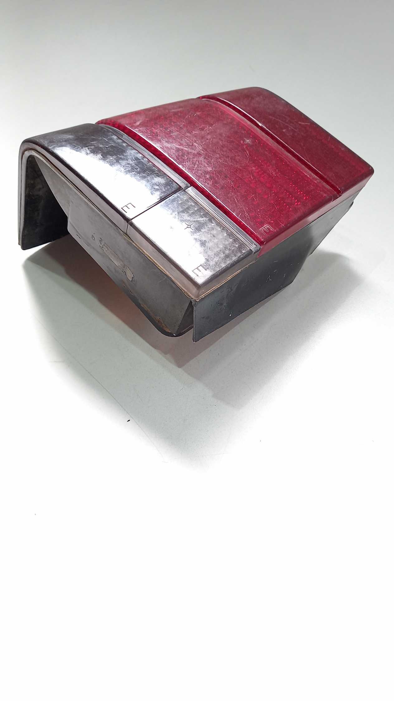 Lanterna Traseira Esquerda  Fume Ford Versailles 1991 2