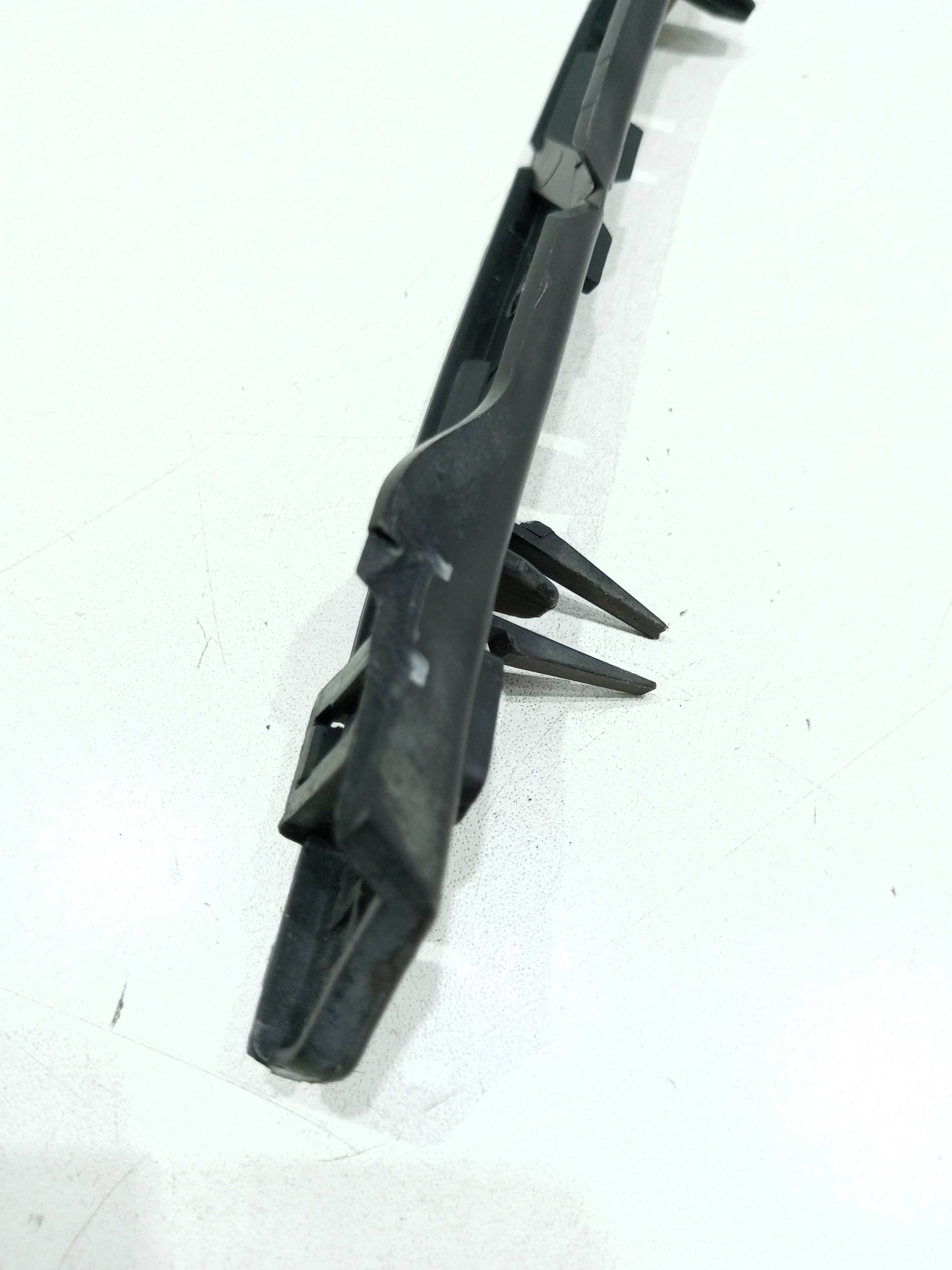 Guia Para-choque Dianteiro Lado Esq.  Citroen C3 1.6 2014 3