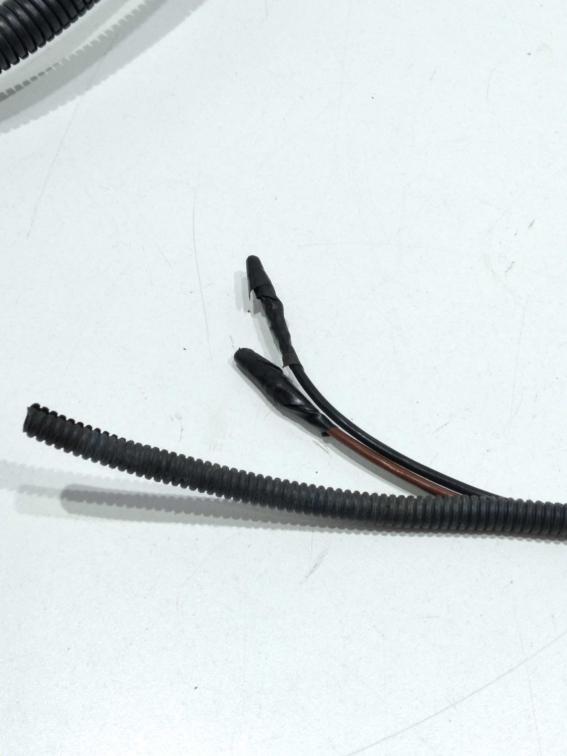 Chicote Parachoque Dianteiro Vw Touareg 4.2 V8 2005 Detalhe 5